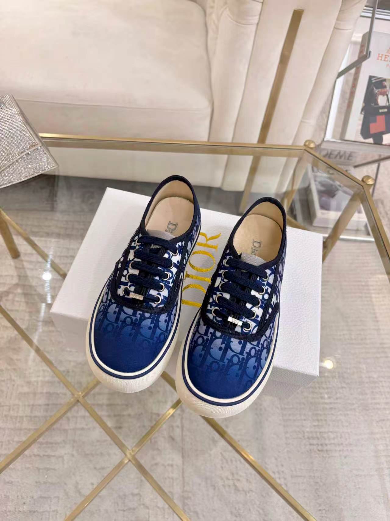 Dior