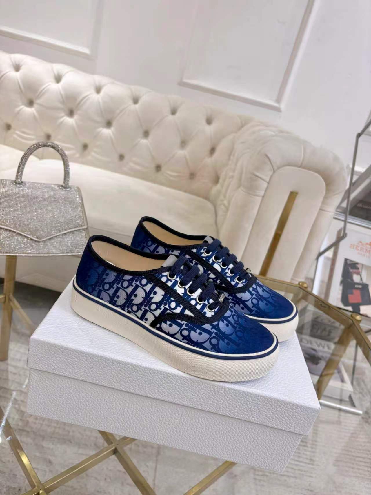 Dior