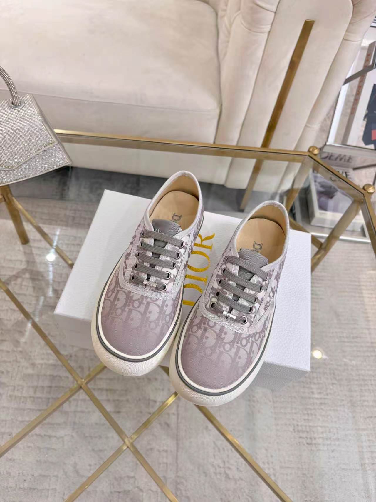 Dior