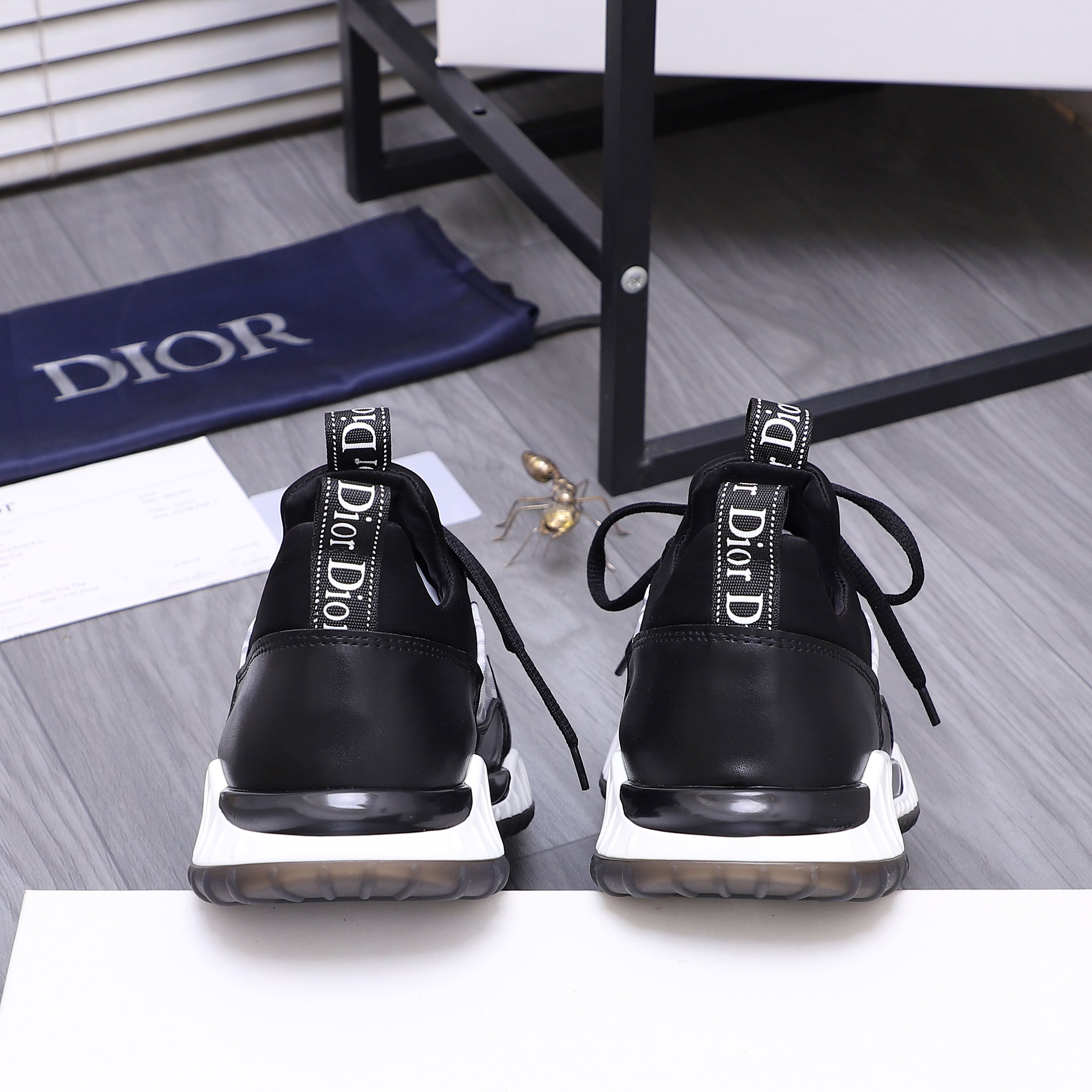 Dior