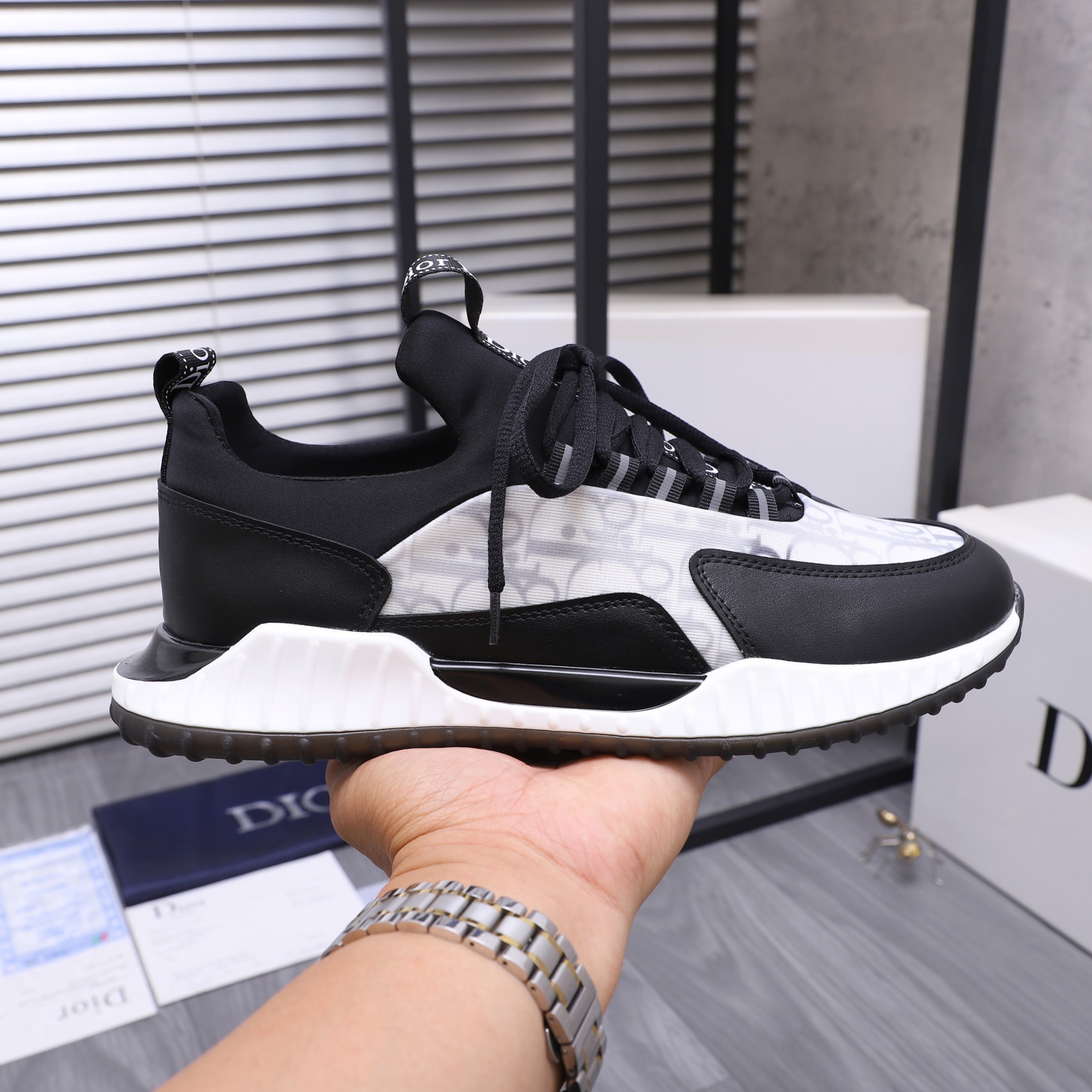 Dior