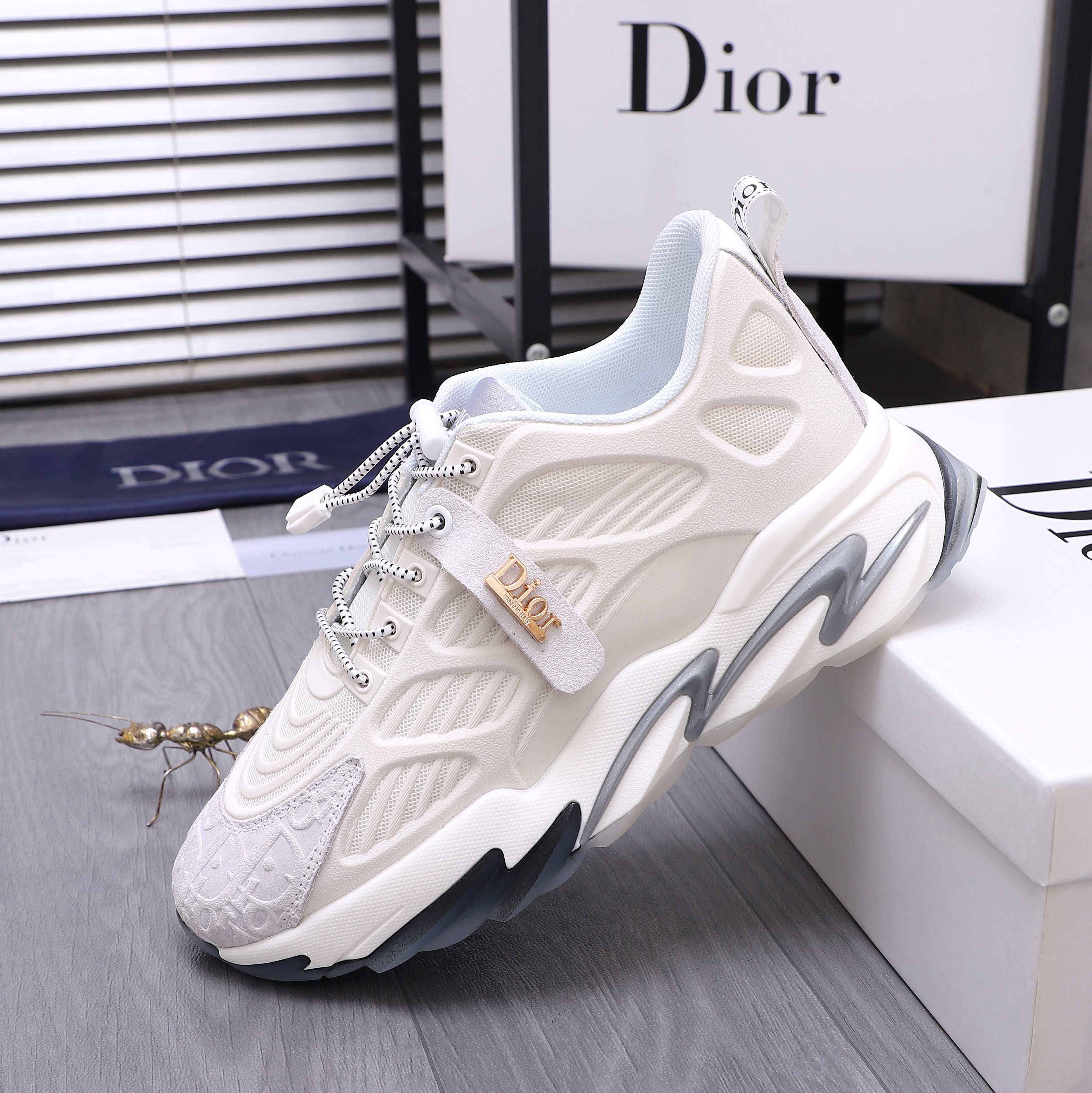 Dior