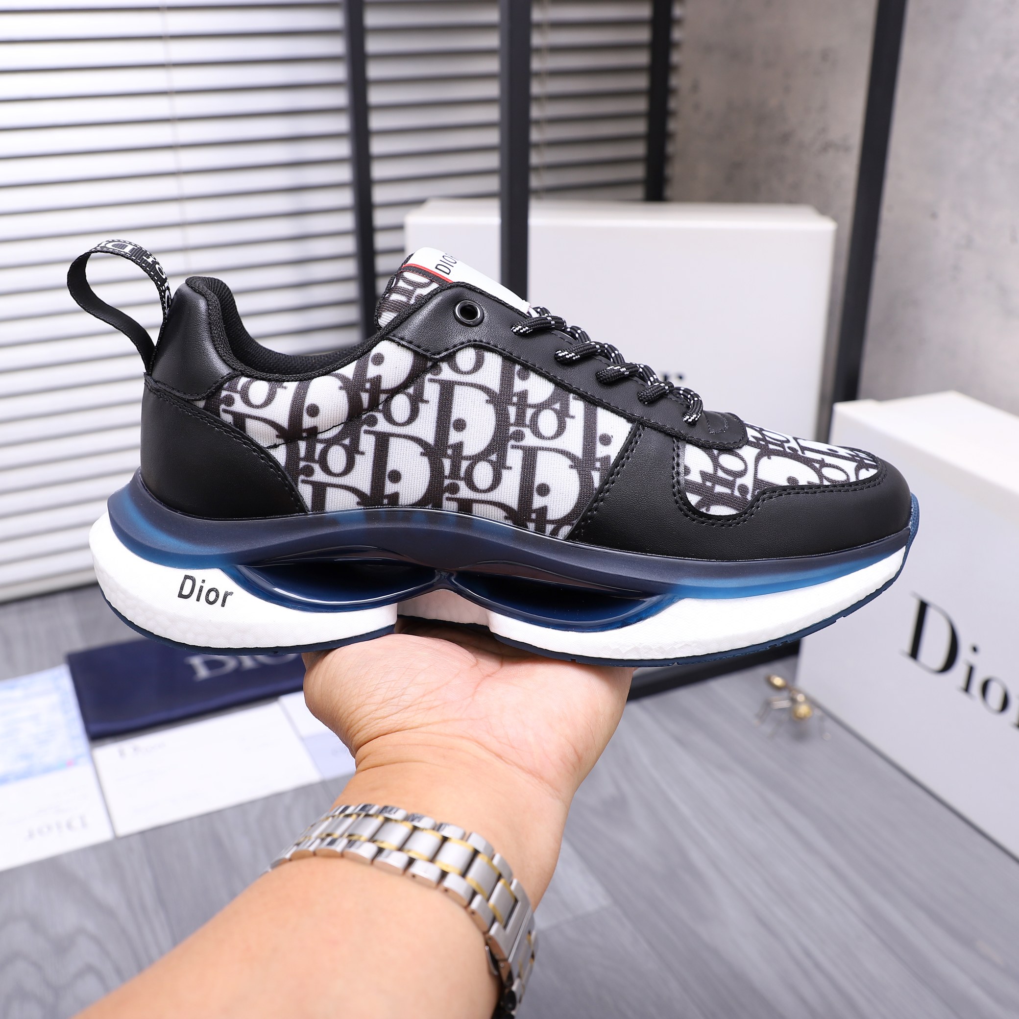 Dior