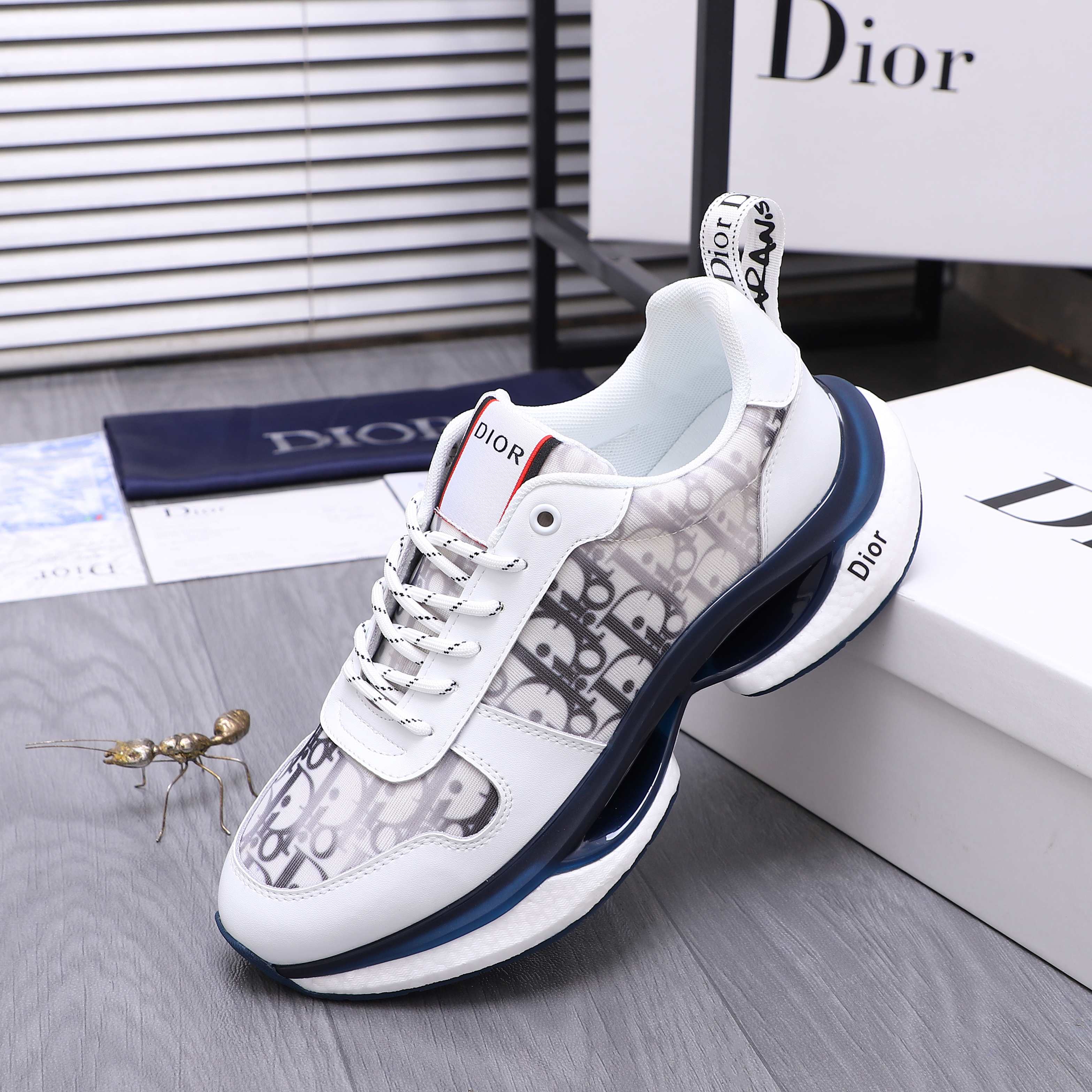 Dior