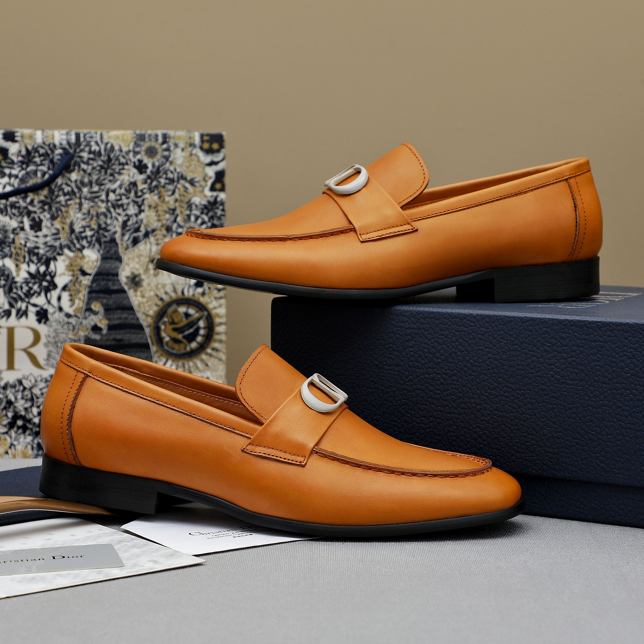 Dior