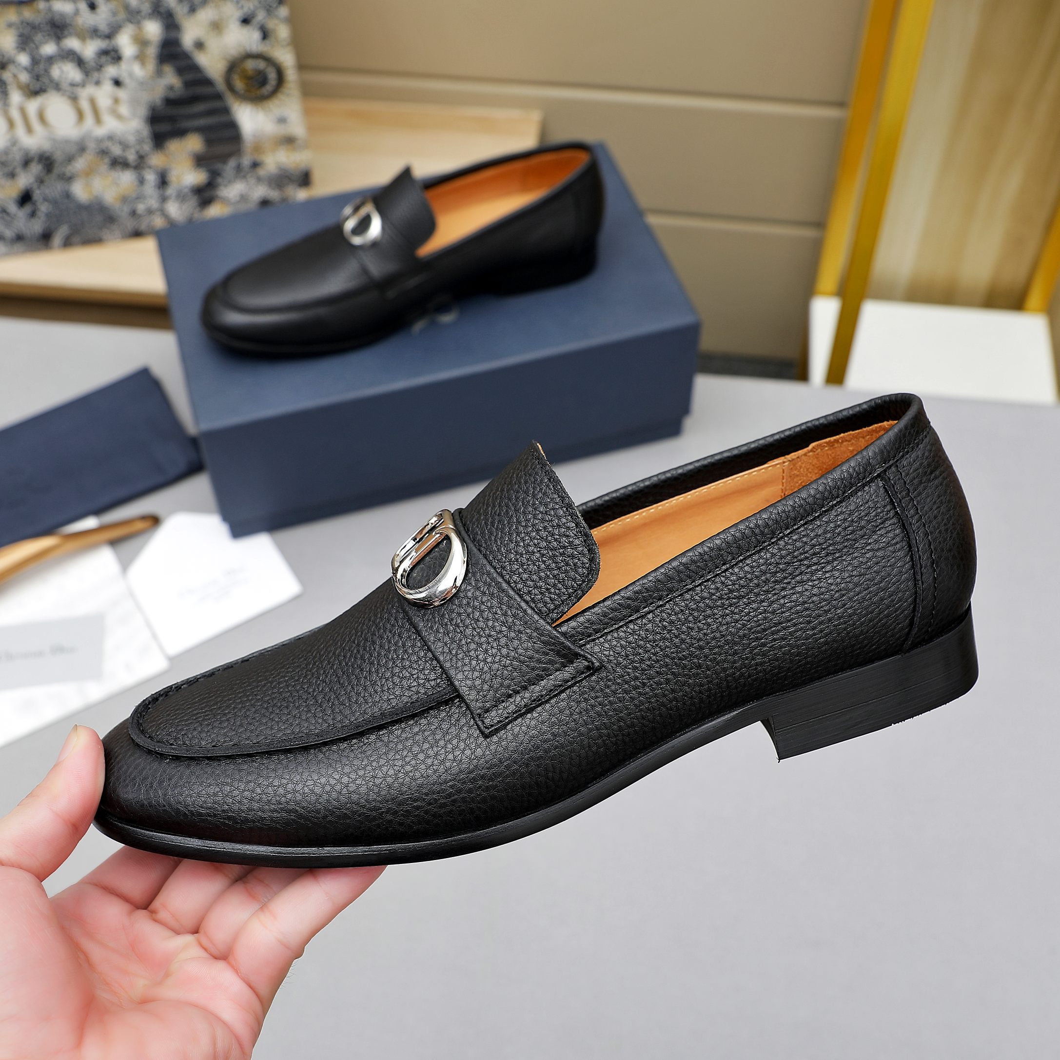 Dior