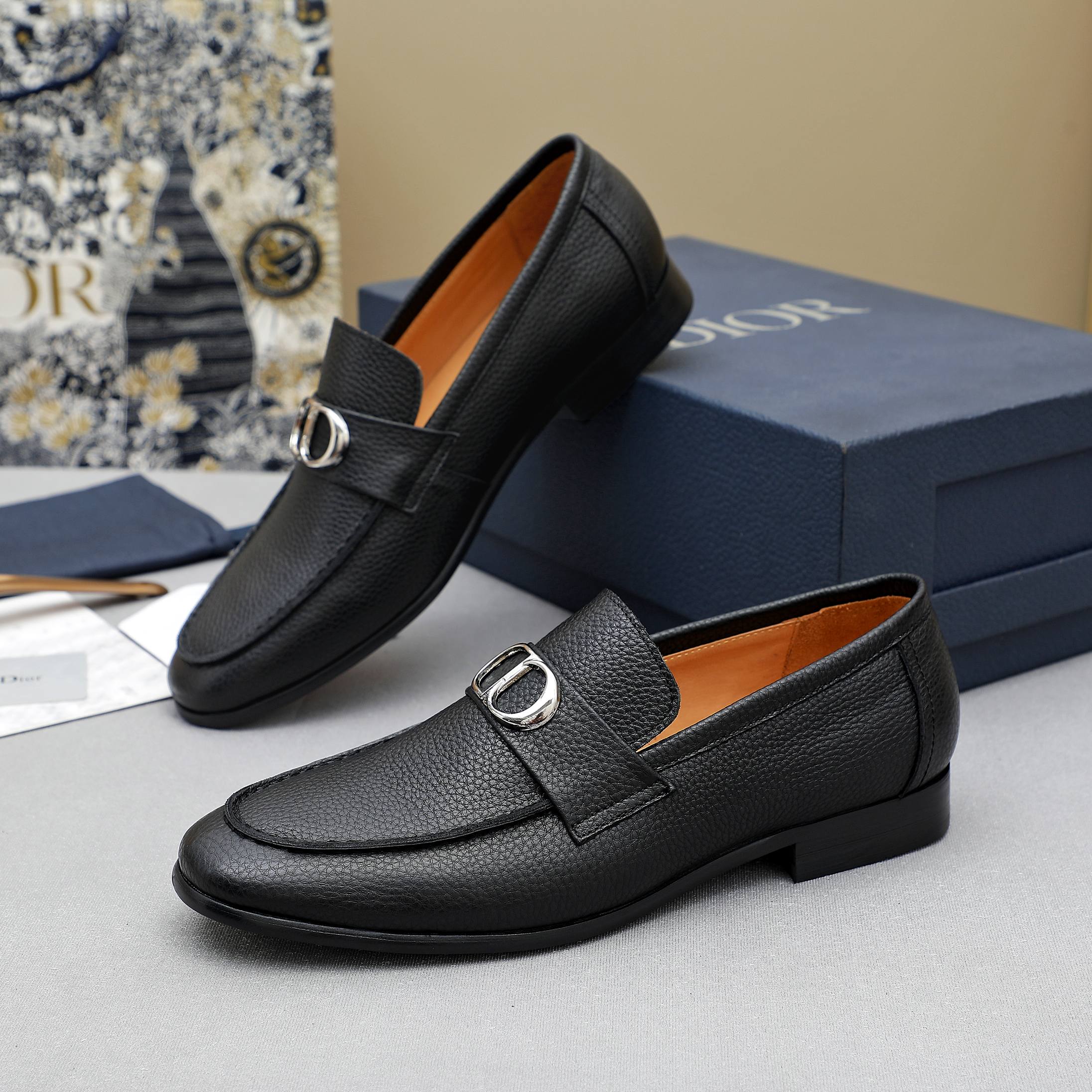 Dior