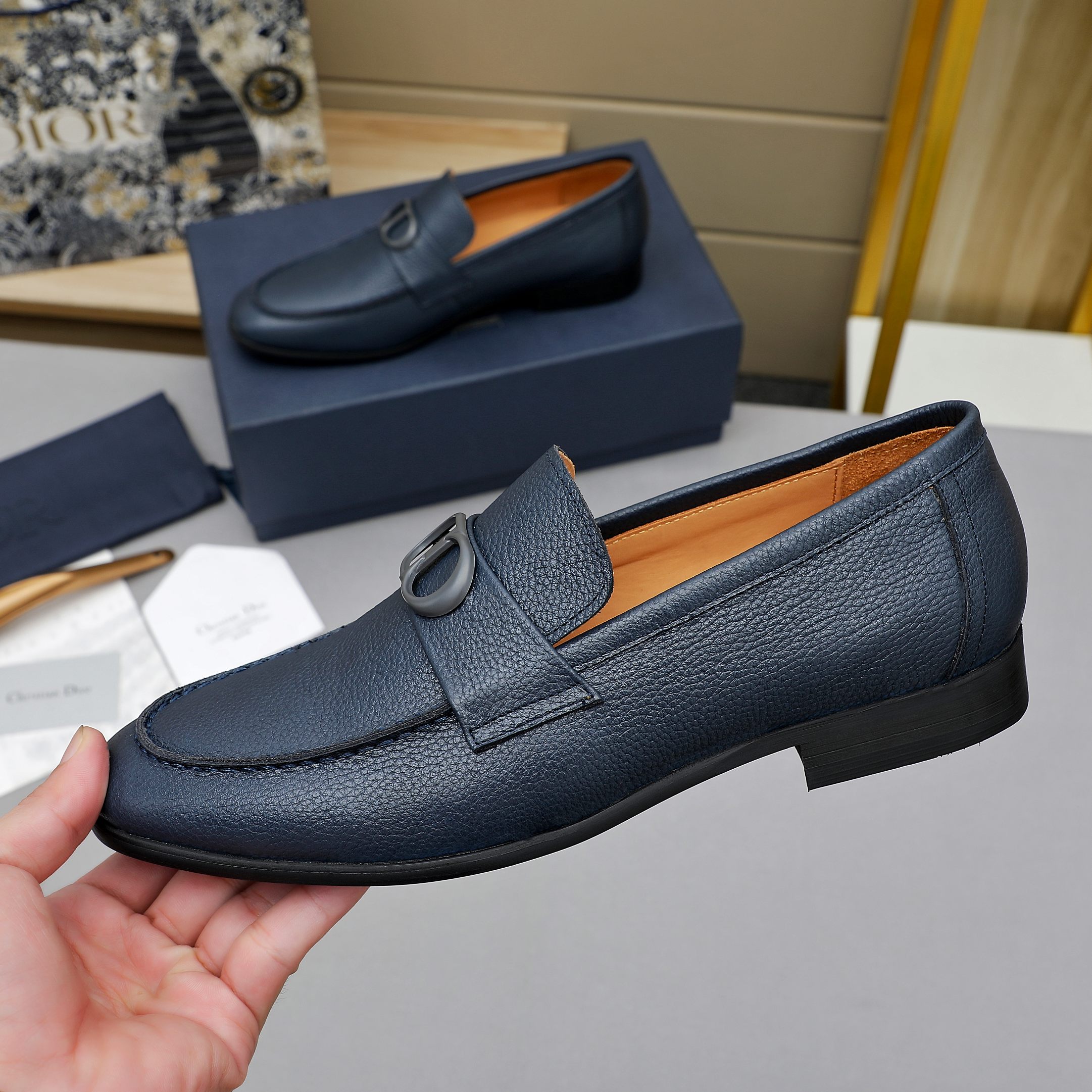 Dior