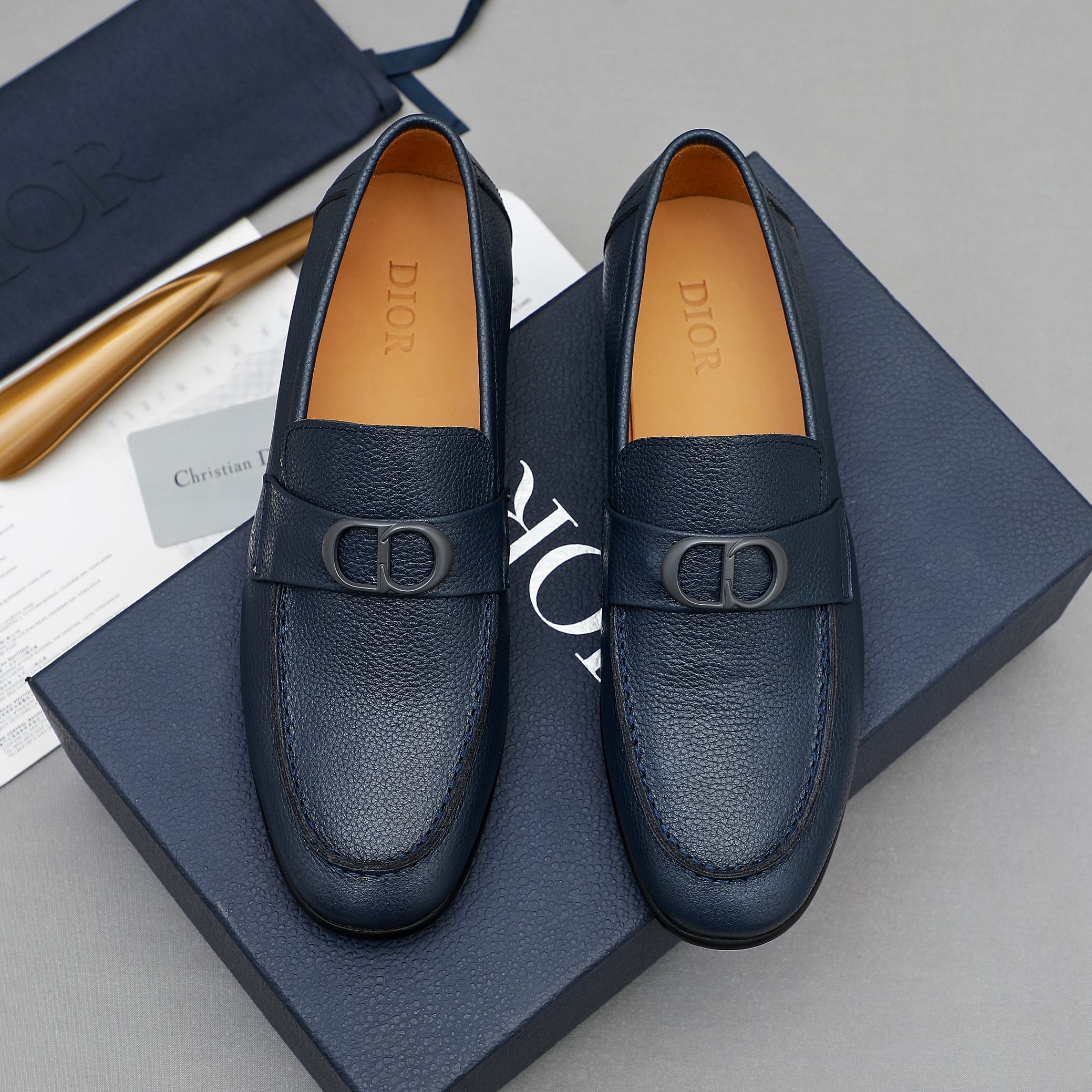 Dior