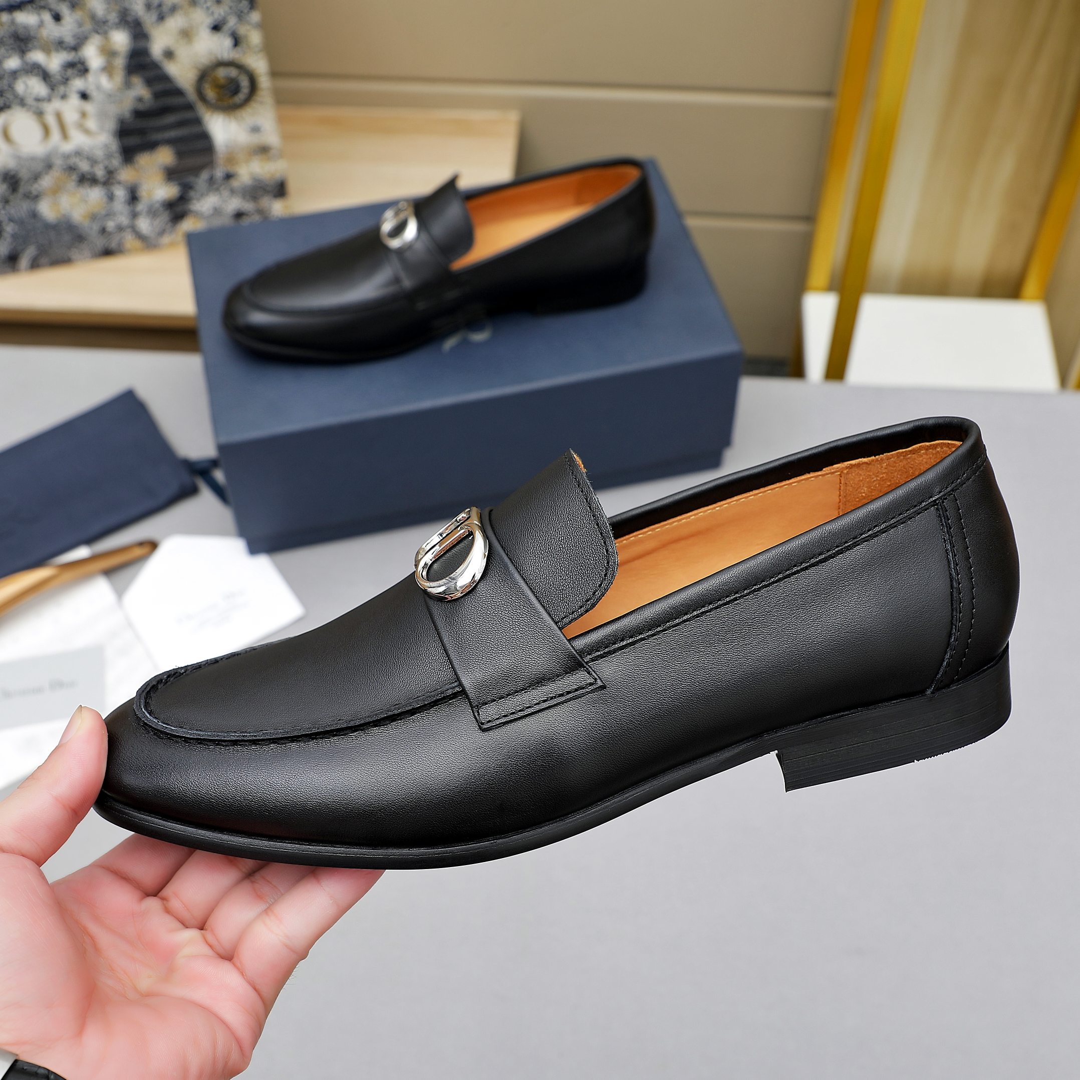 Dior