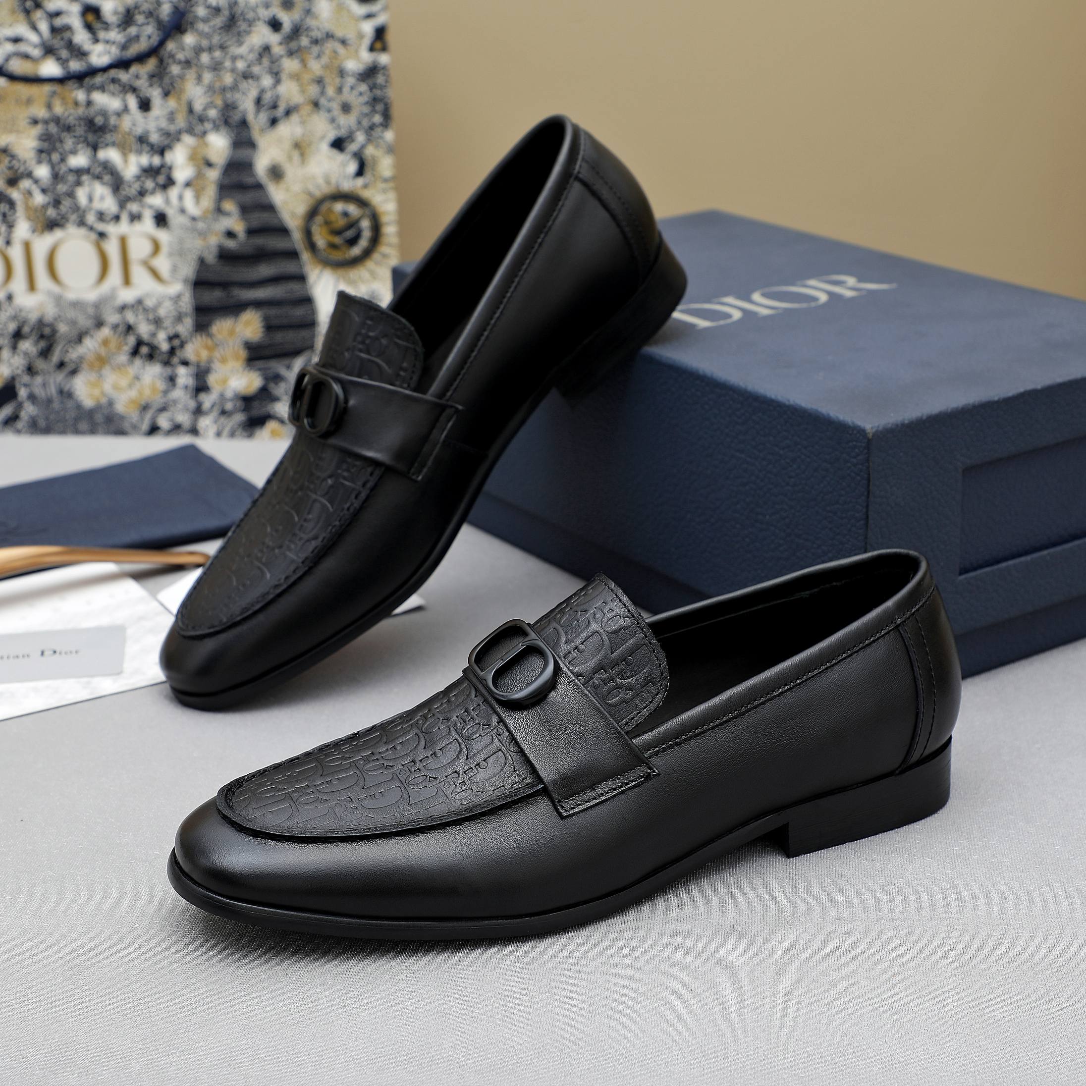 Dior