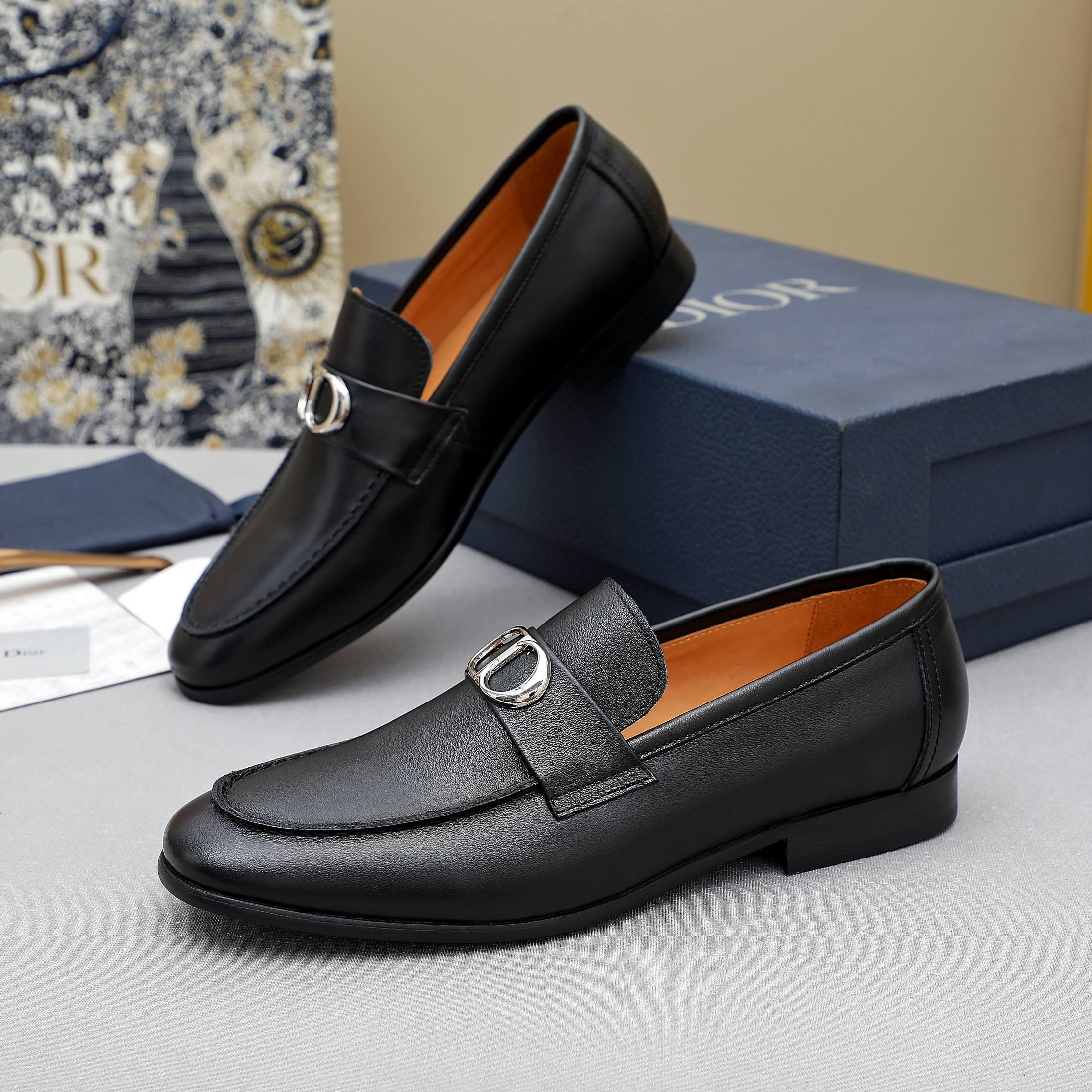 Dior