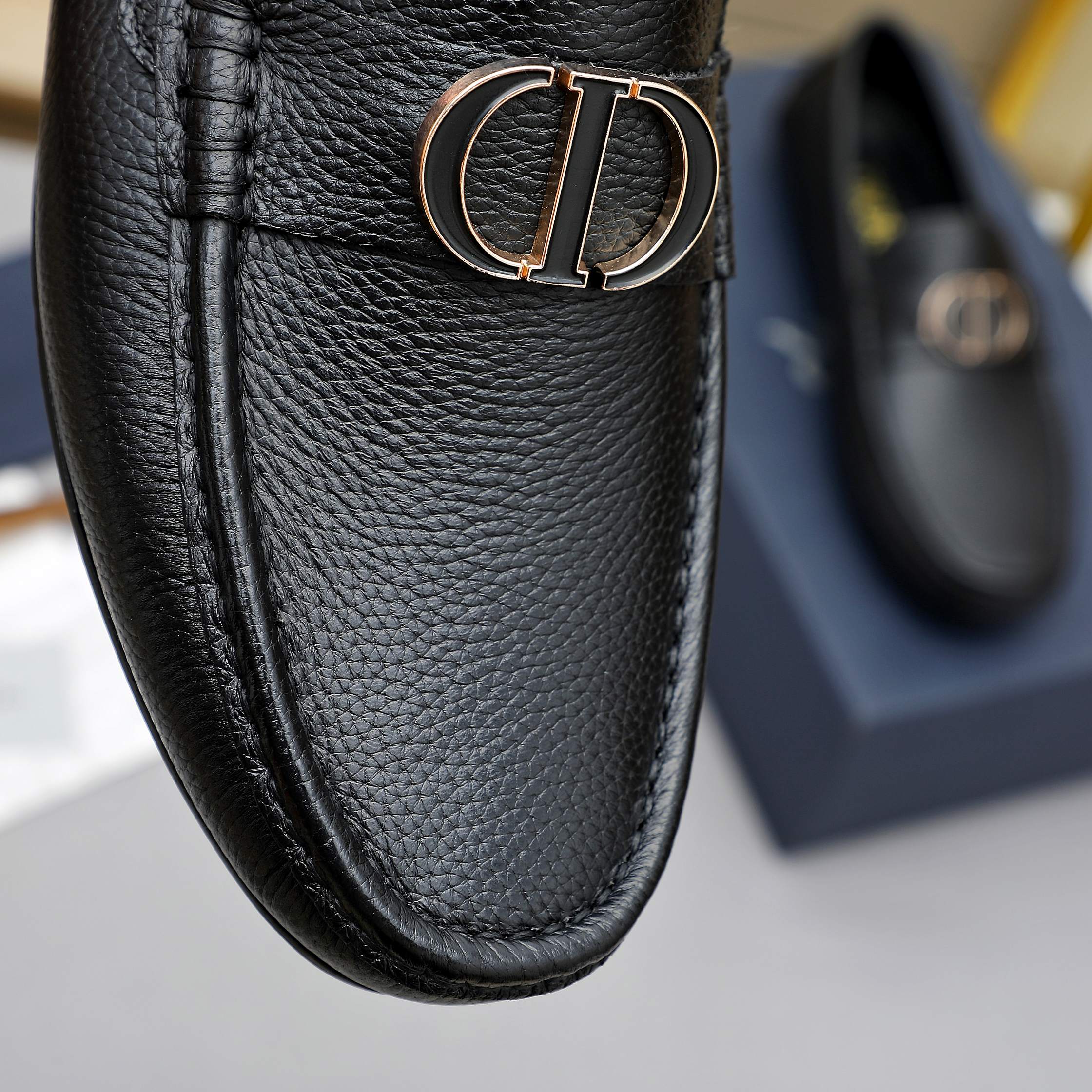 Dior