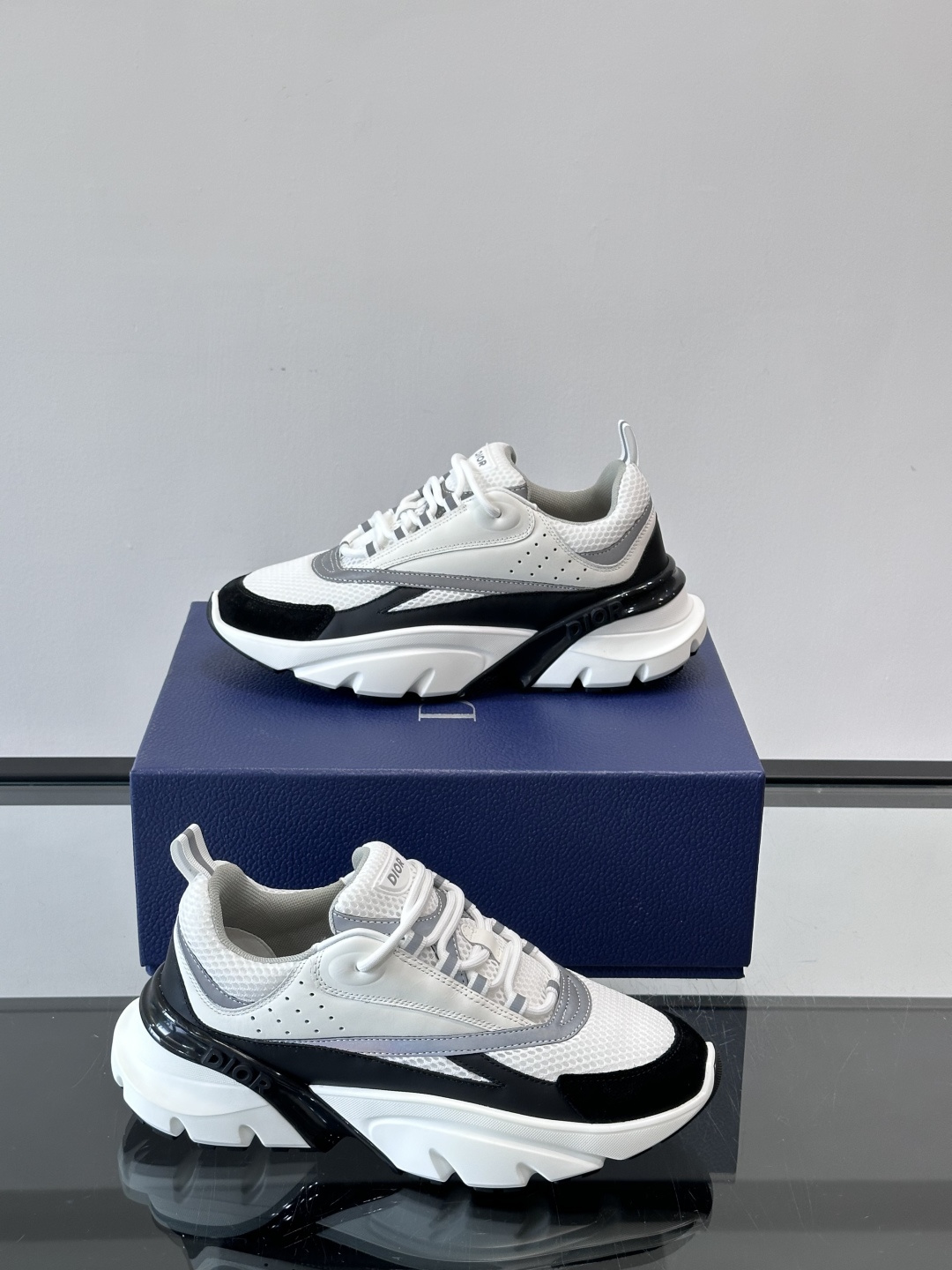 Dior