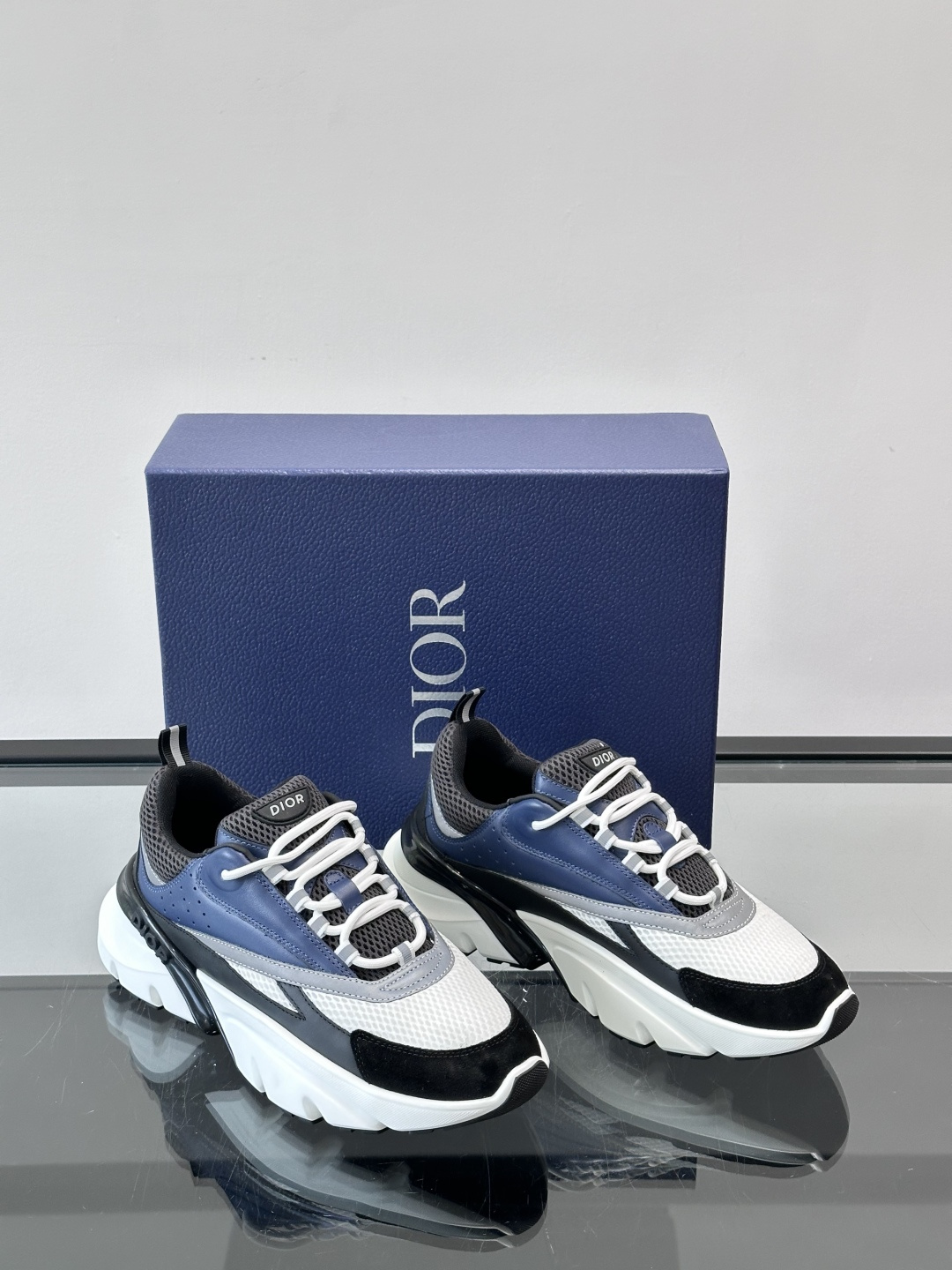 Dior