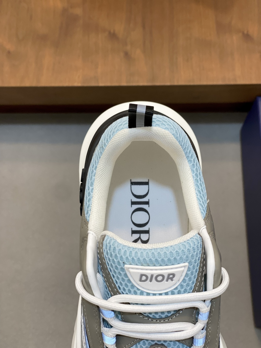 Dior