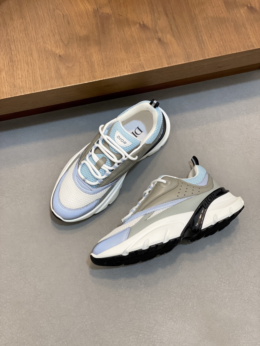 Dior