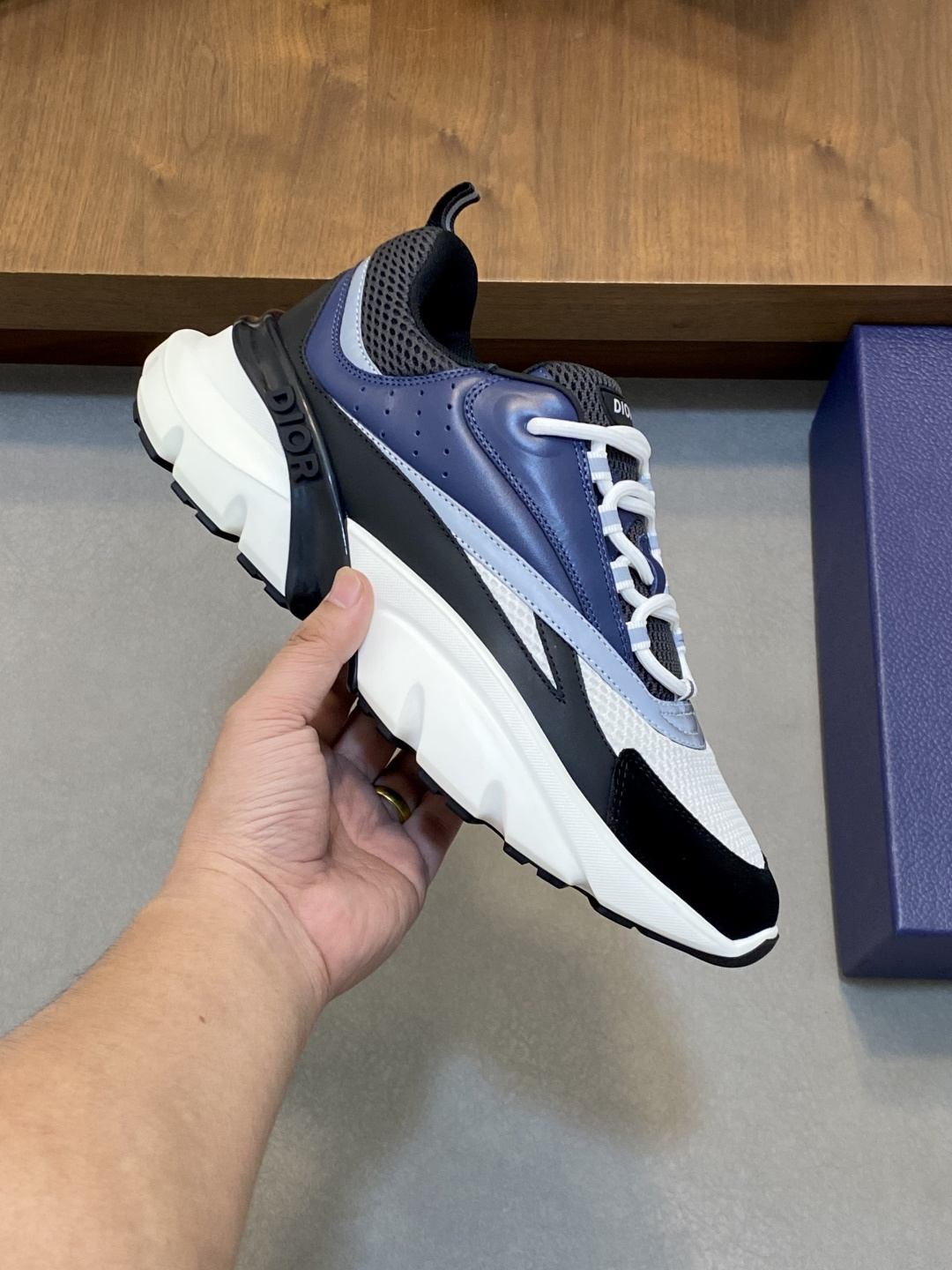 Dior