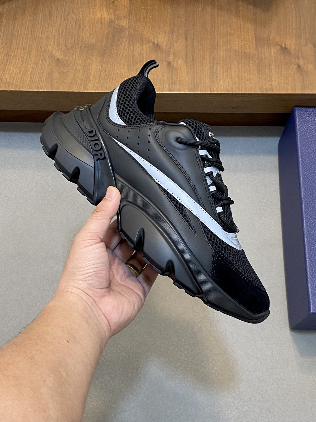 Dior