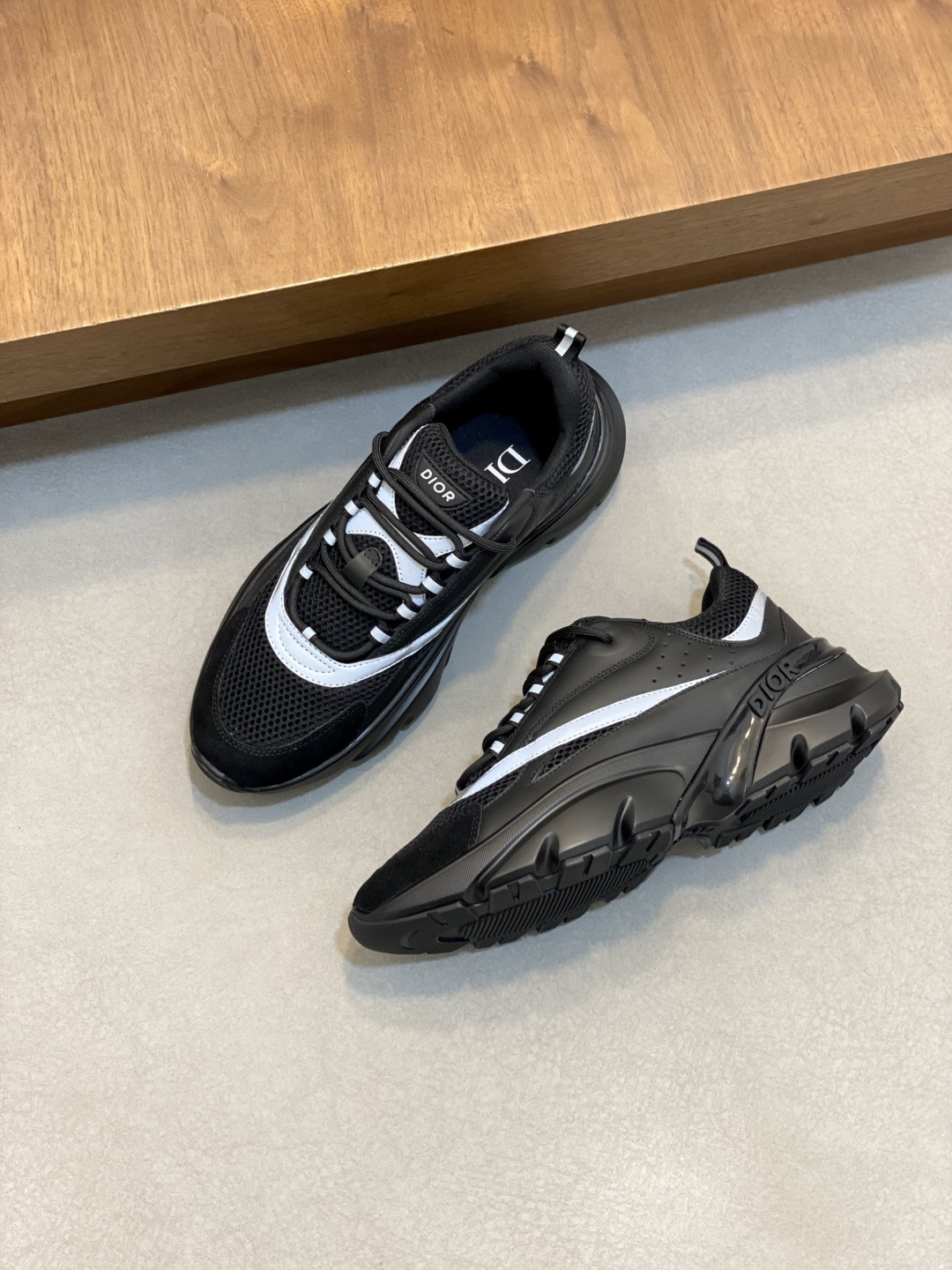 Dior