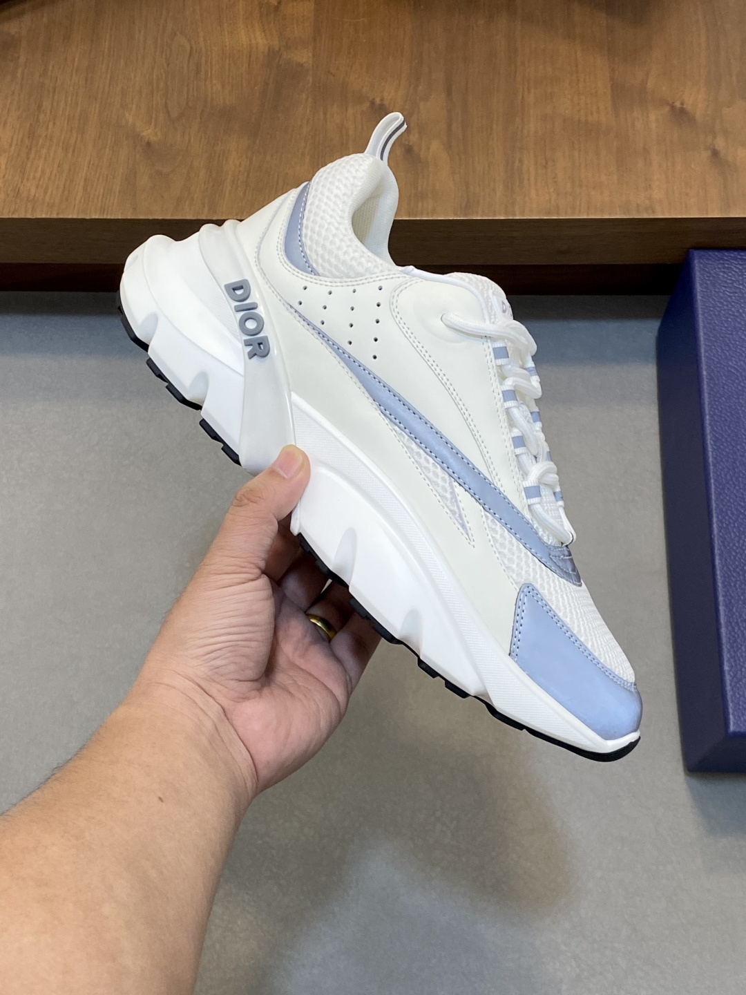 Dior