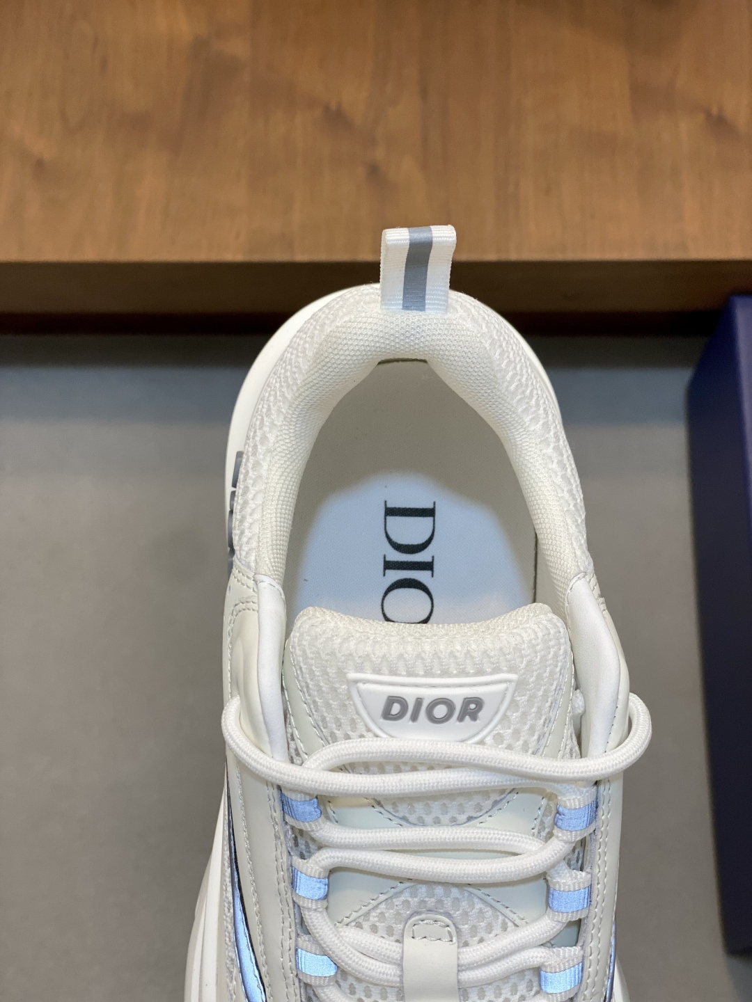 Dior