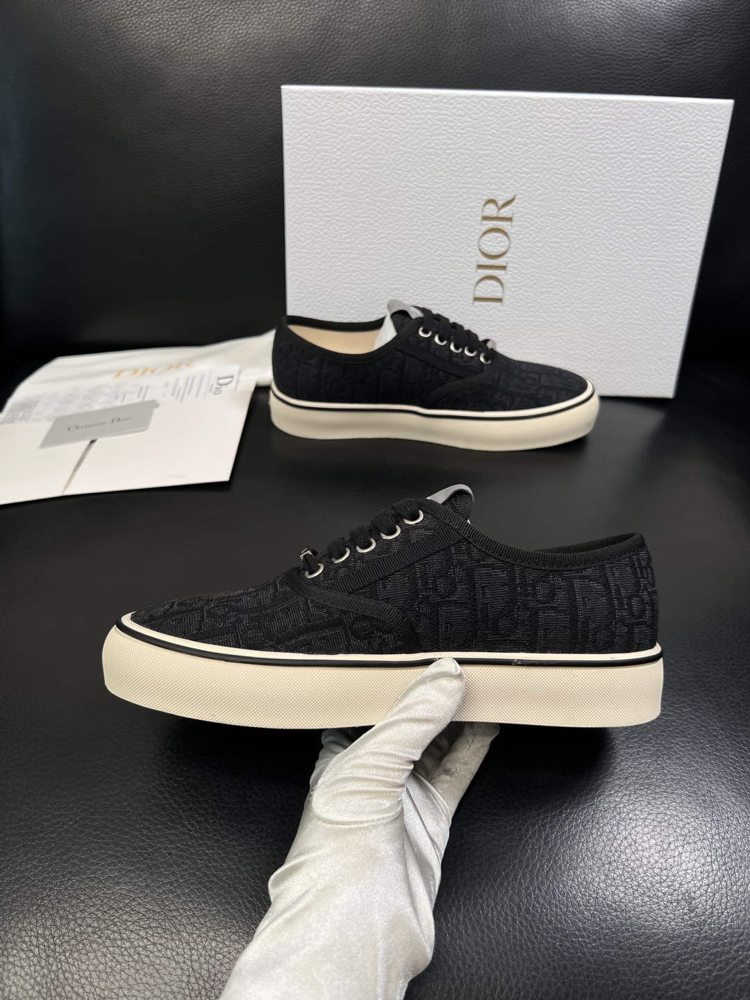 Dior