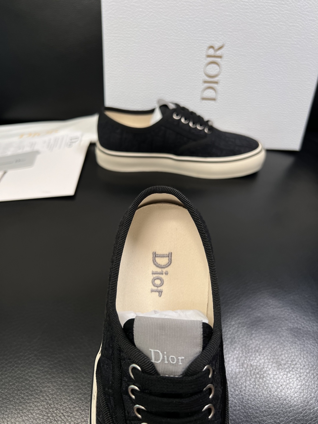 Dior