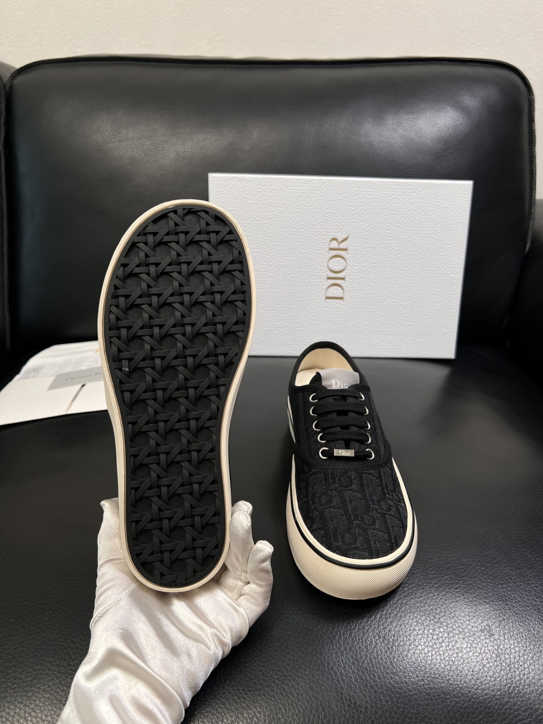 Dior