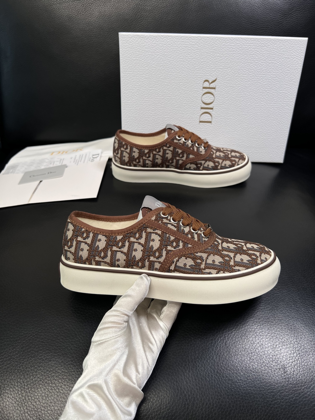 Dior
