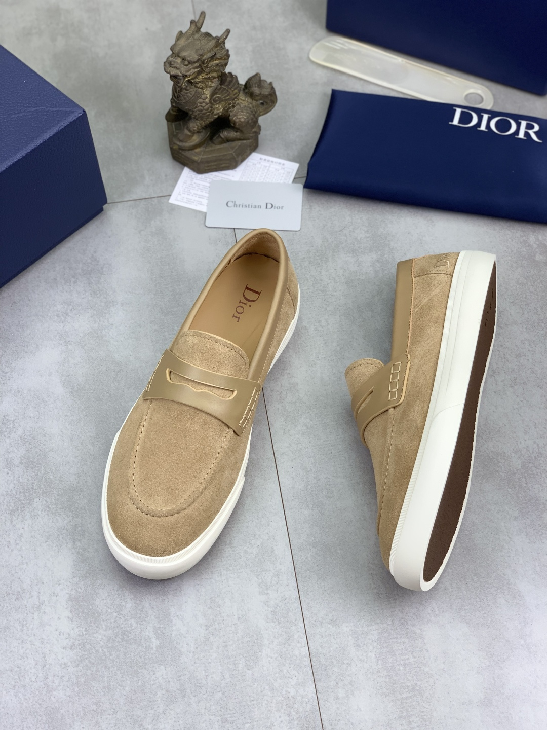 Dior