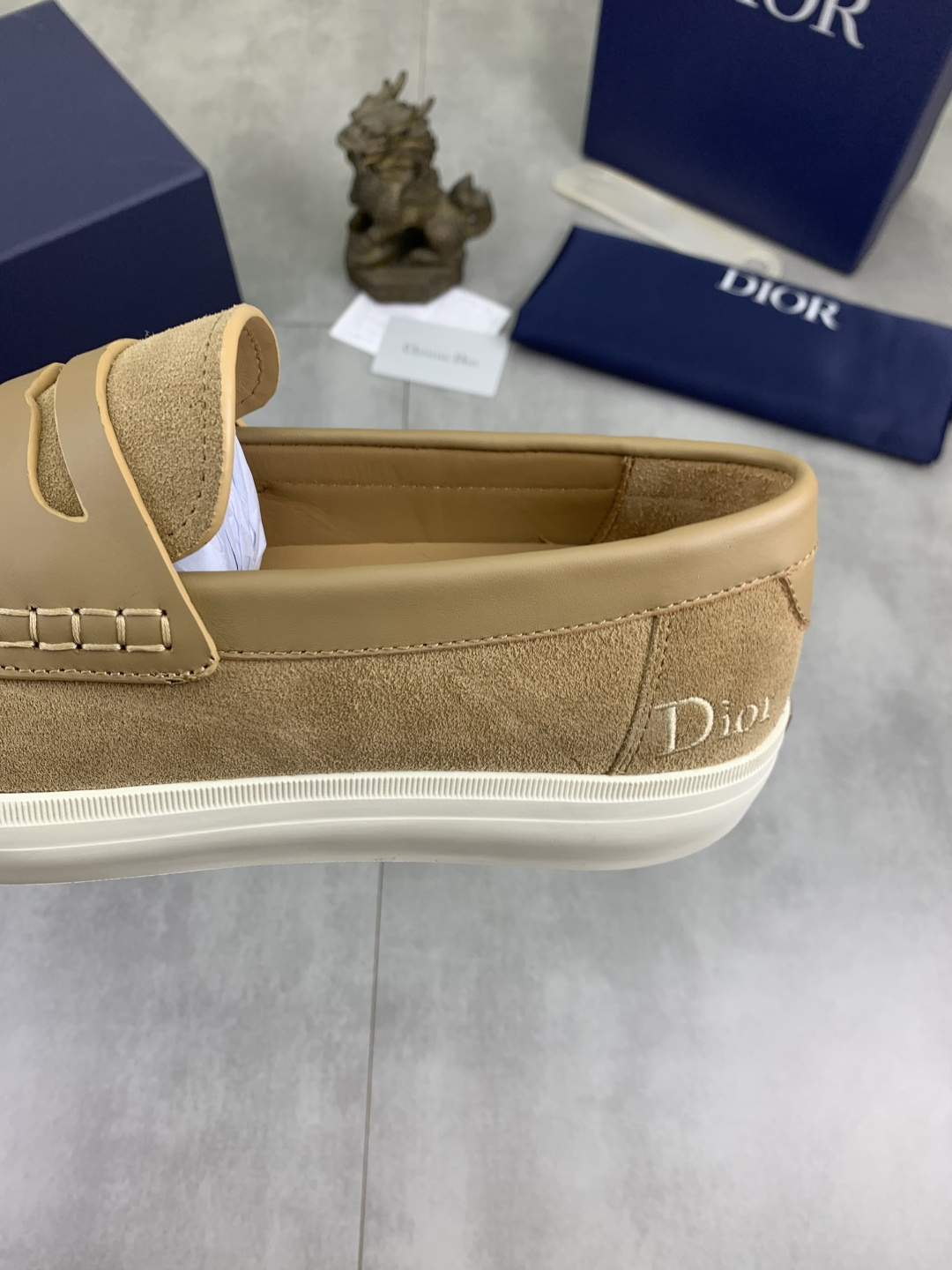 Dior
