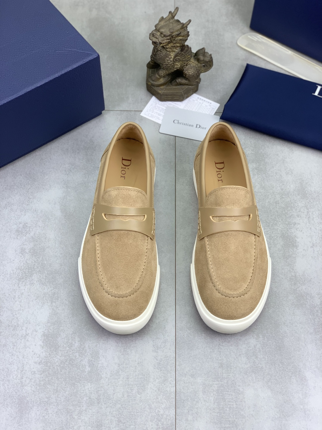 Dior