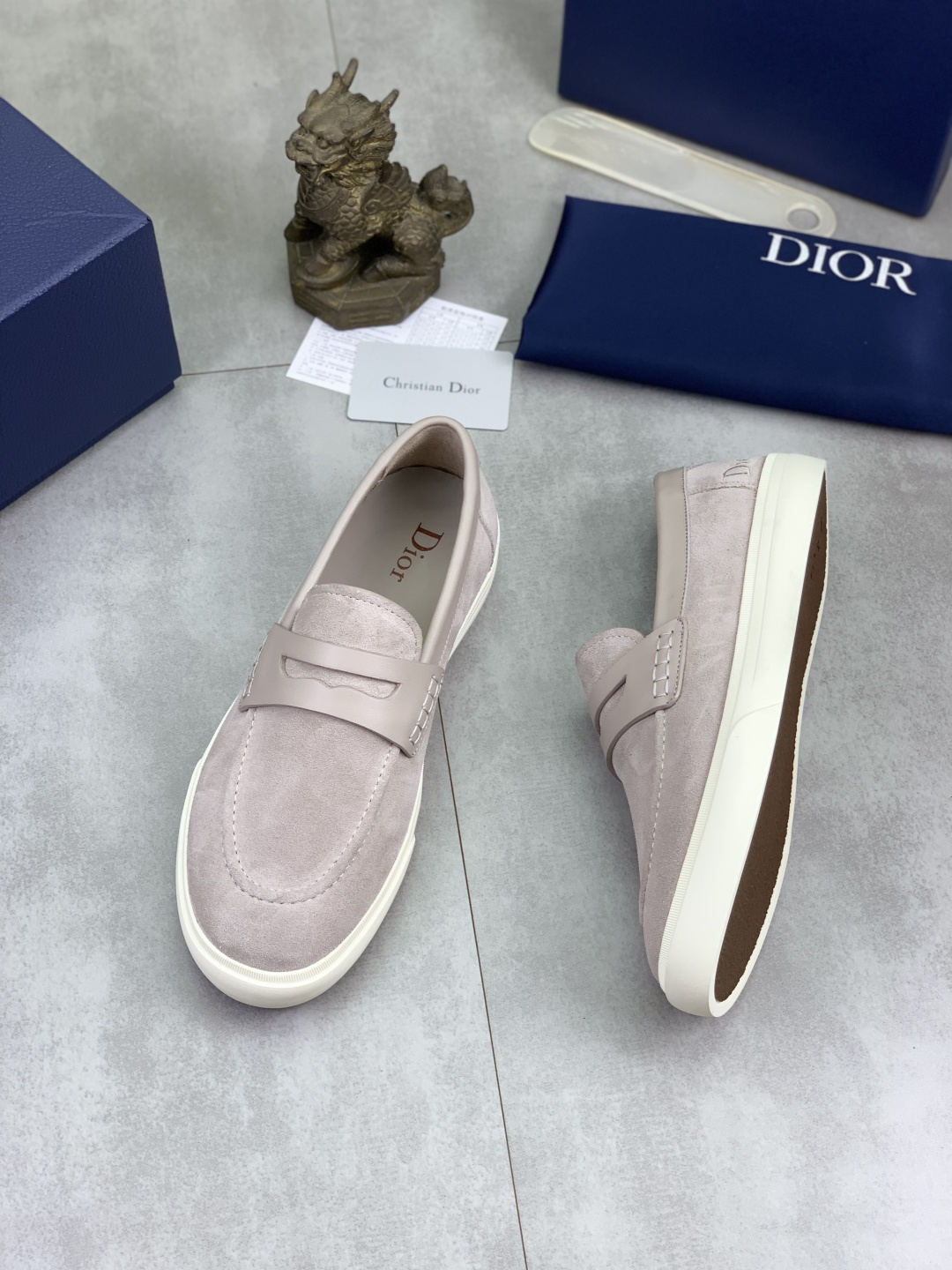 Dior