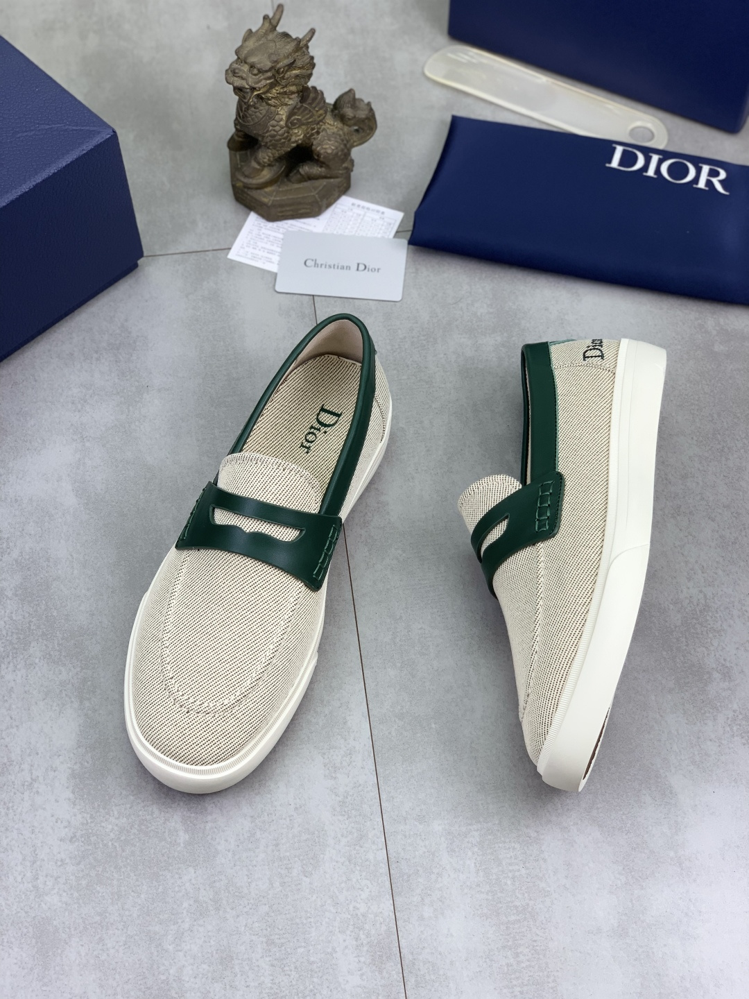 Dior