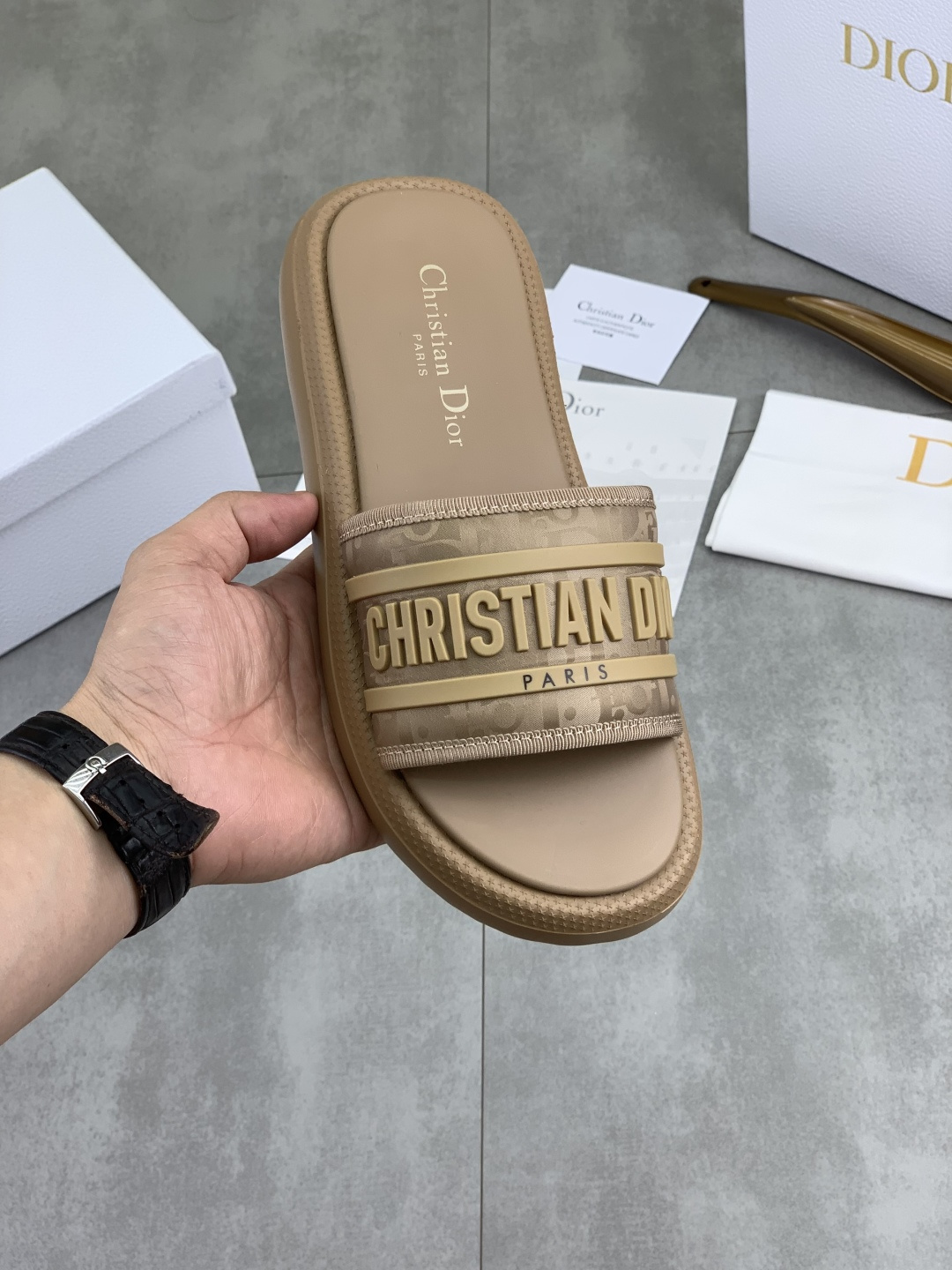 Dior