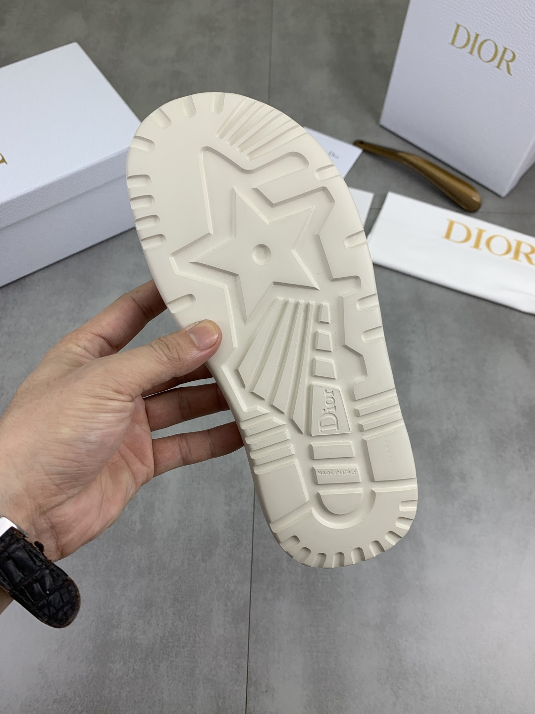 Dior