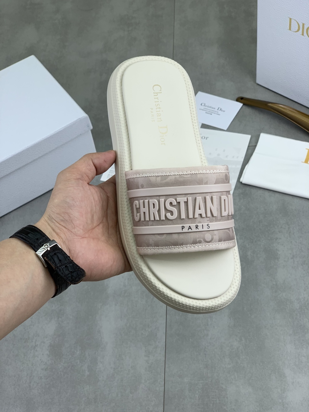 Dior