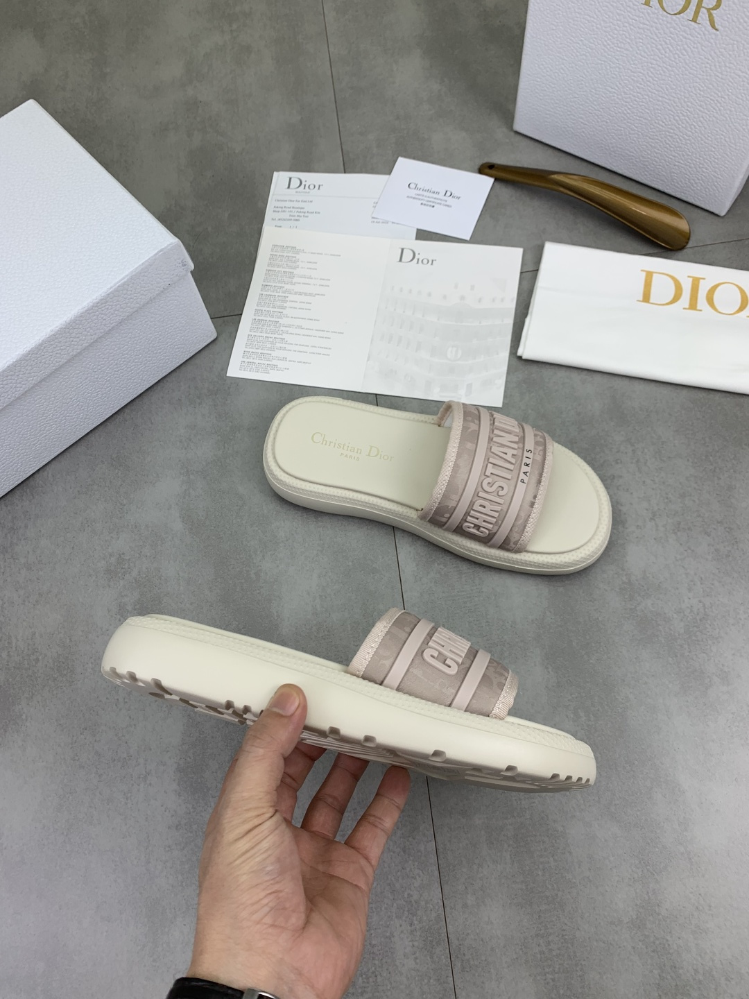 Dior