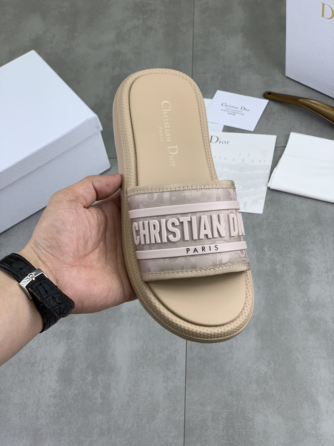 Dior