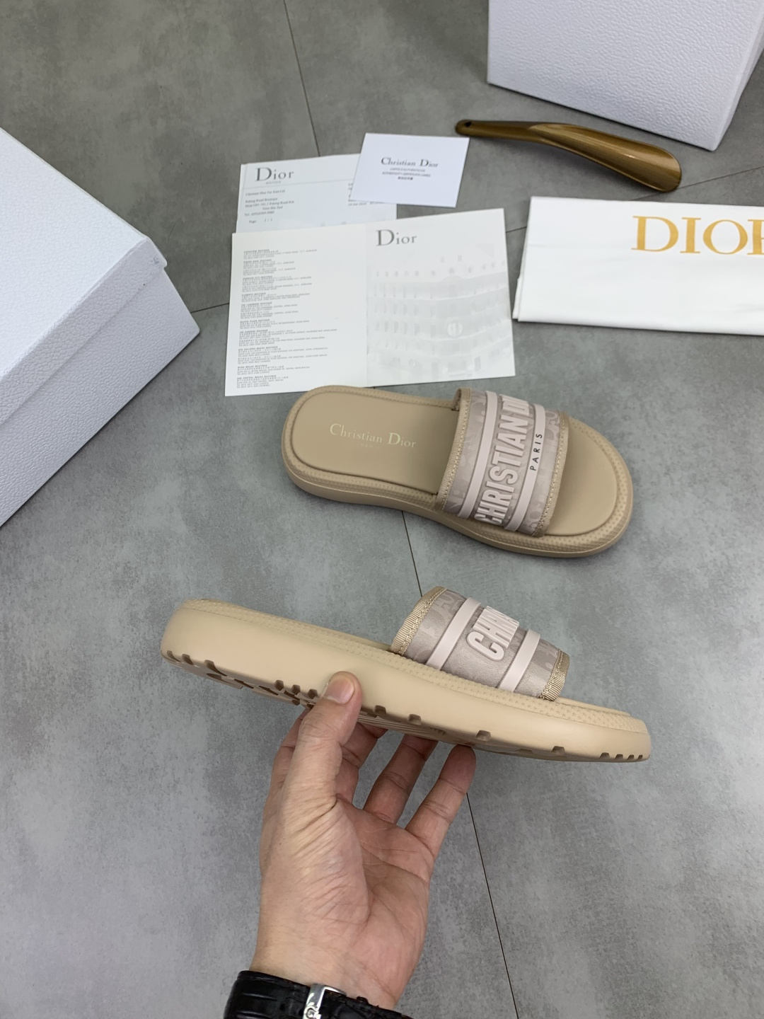 Dior