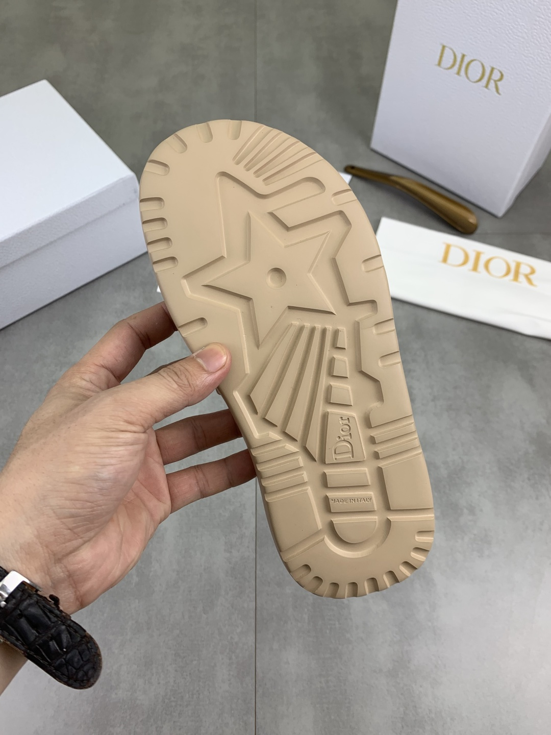 Dior
