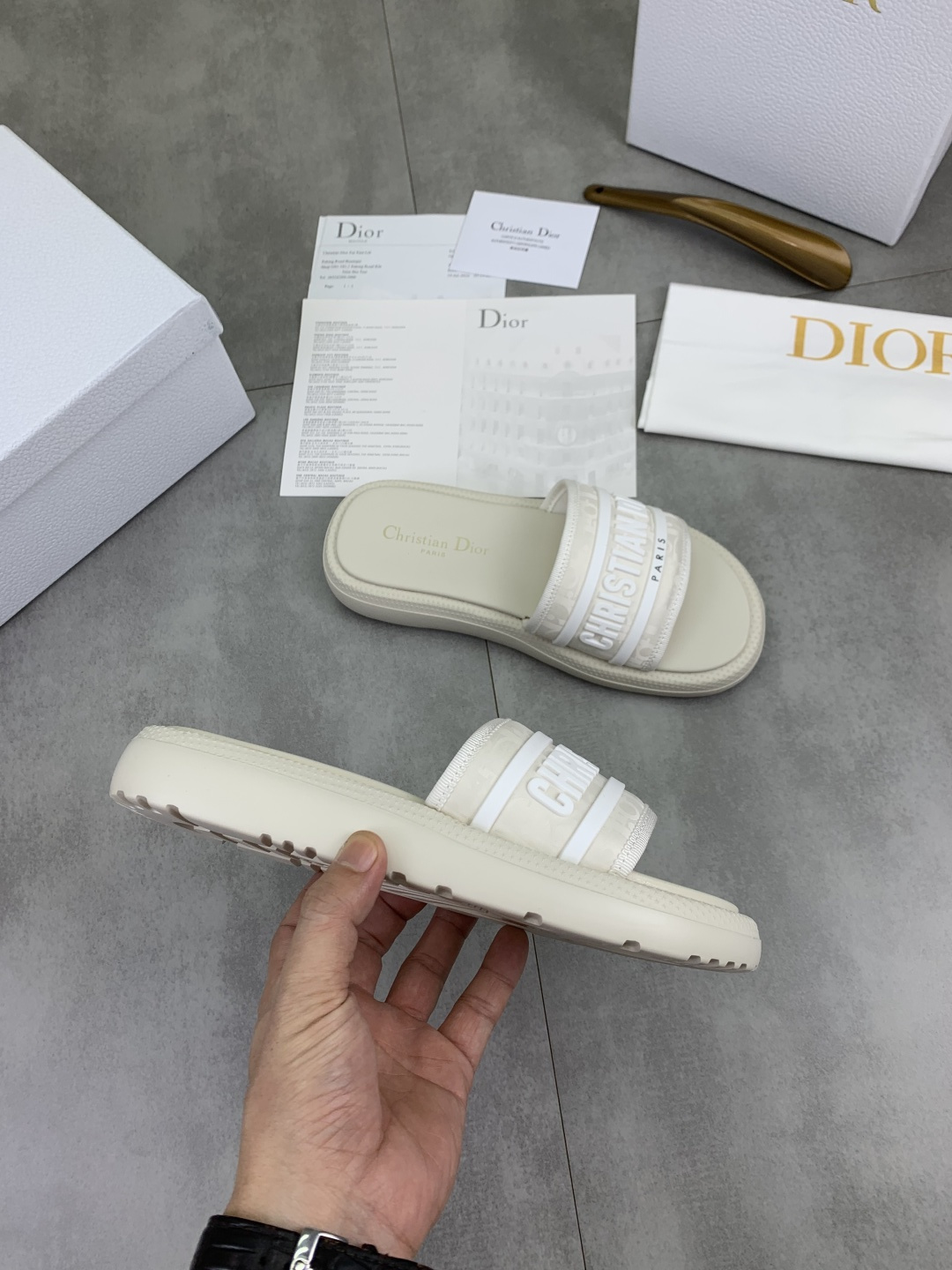 Dior