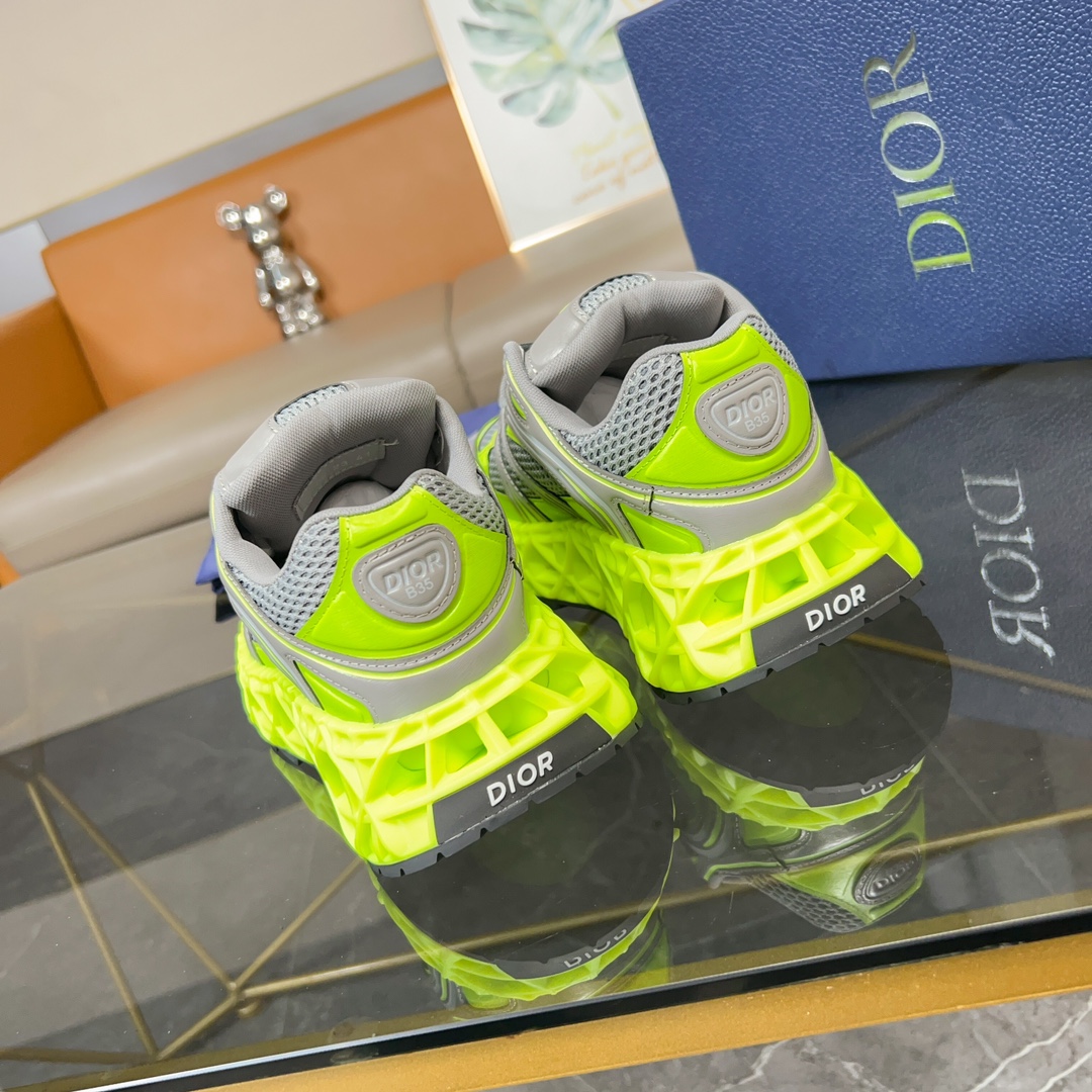 Dior