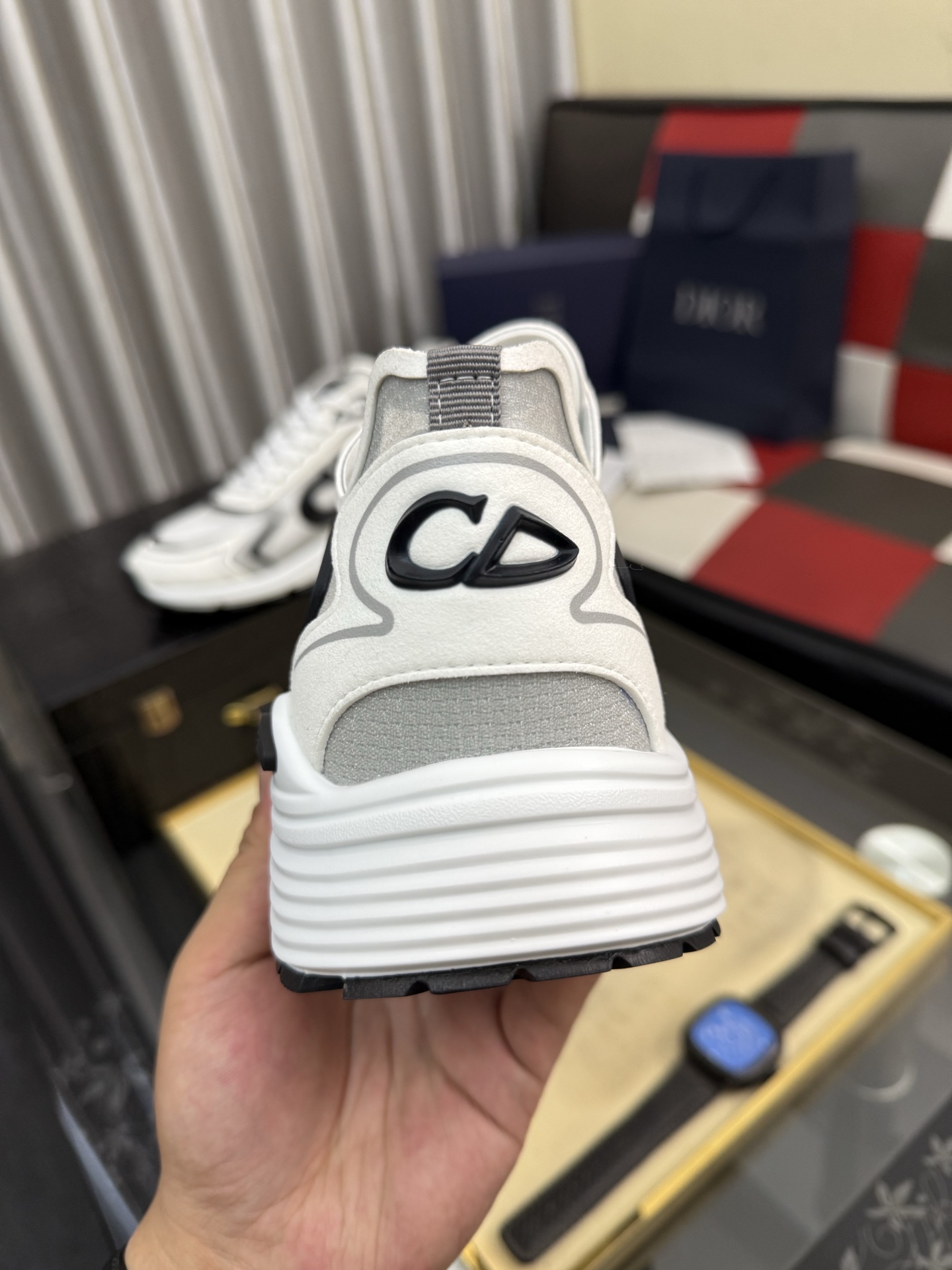 Dior
