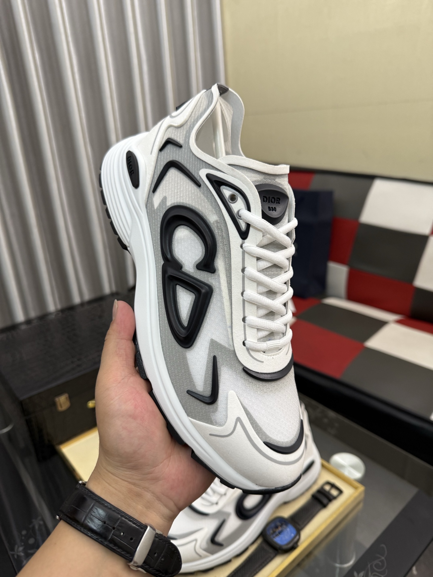 Dior