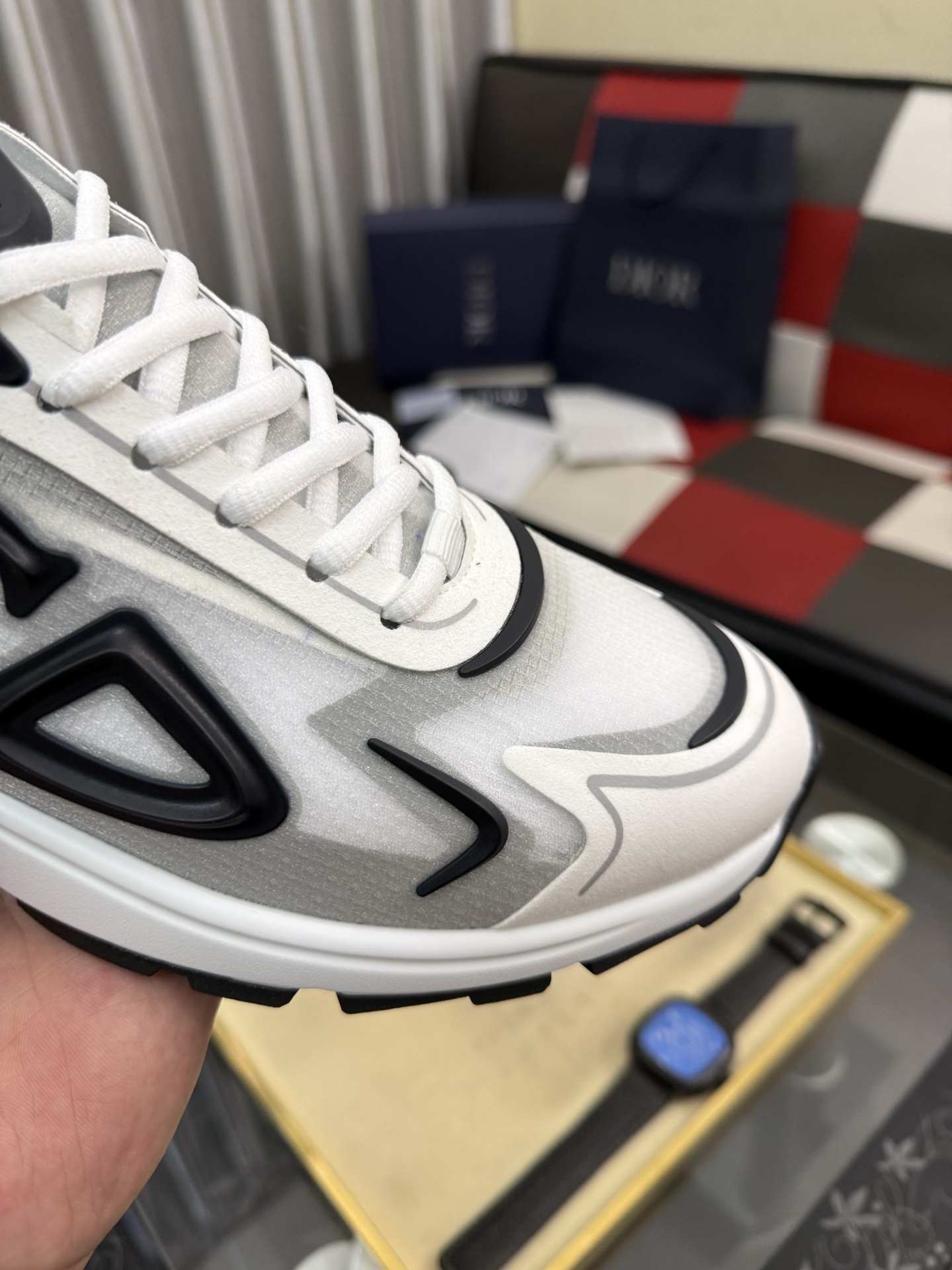 Dior