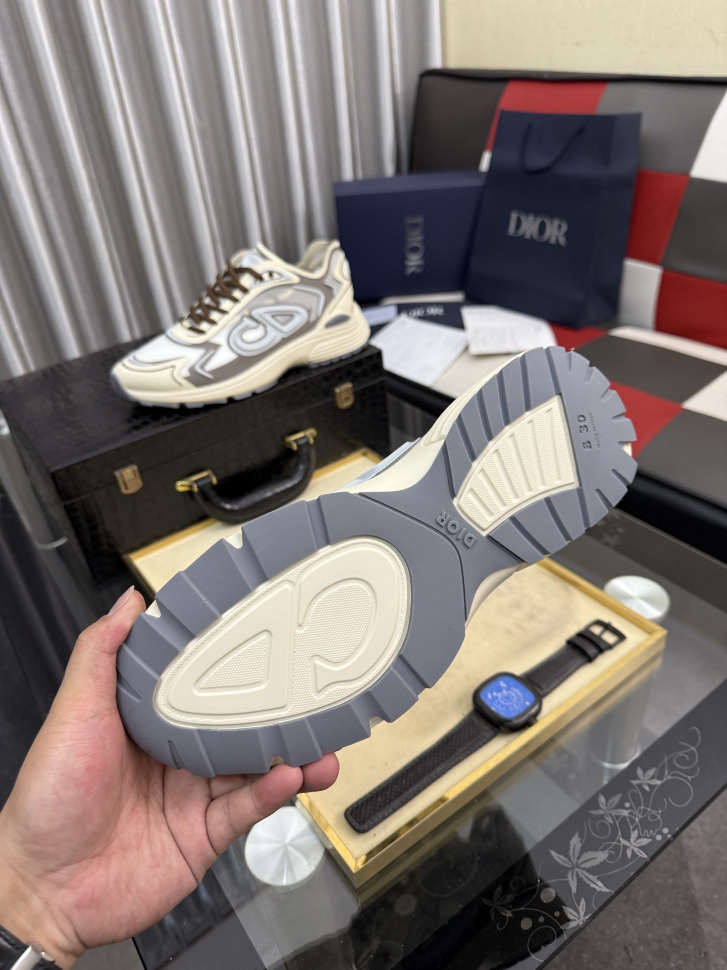 Dior