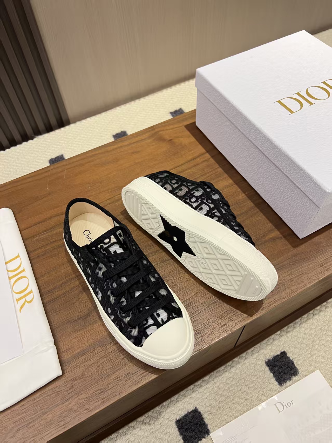 Dior