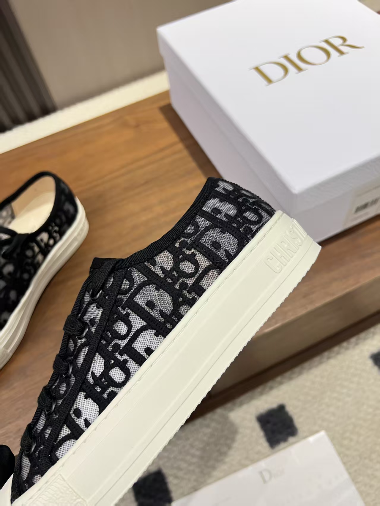 Dior